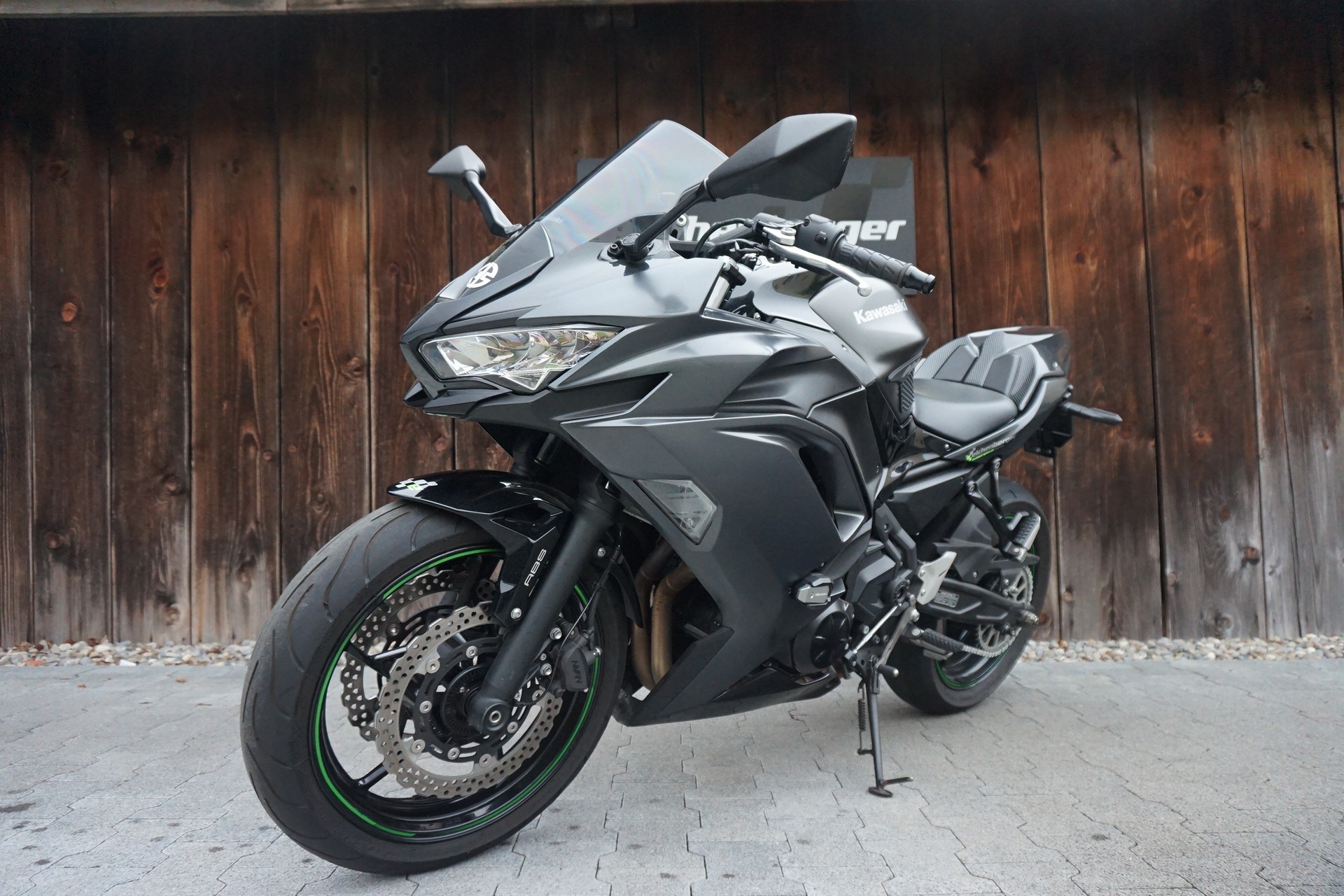 KAWASAKI Ninja 650 ABS mit Leovinci LV ONE EVO Karbon Auspuff-image-6