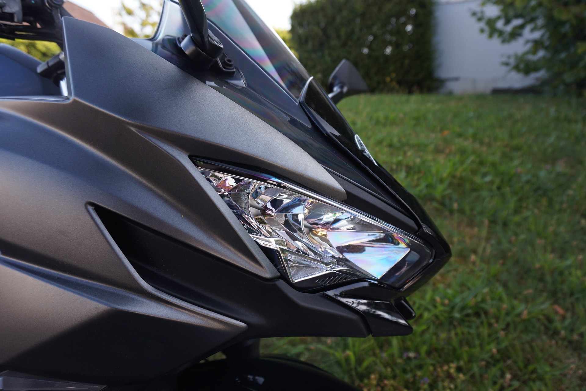 KAWASAKI Ninja 650 ABS mit Leovinci LV ONE EVO Karbon Auspuff-image-9