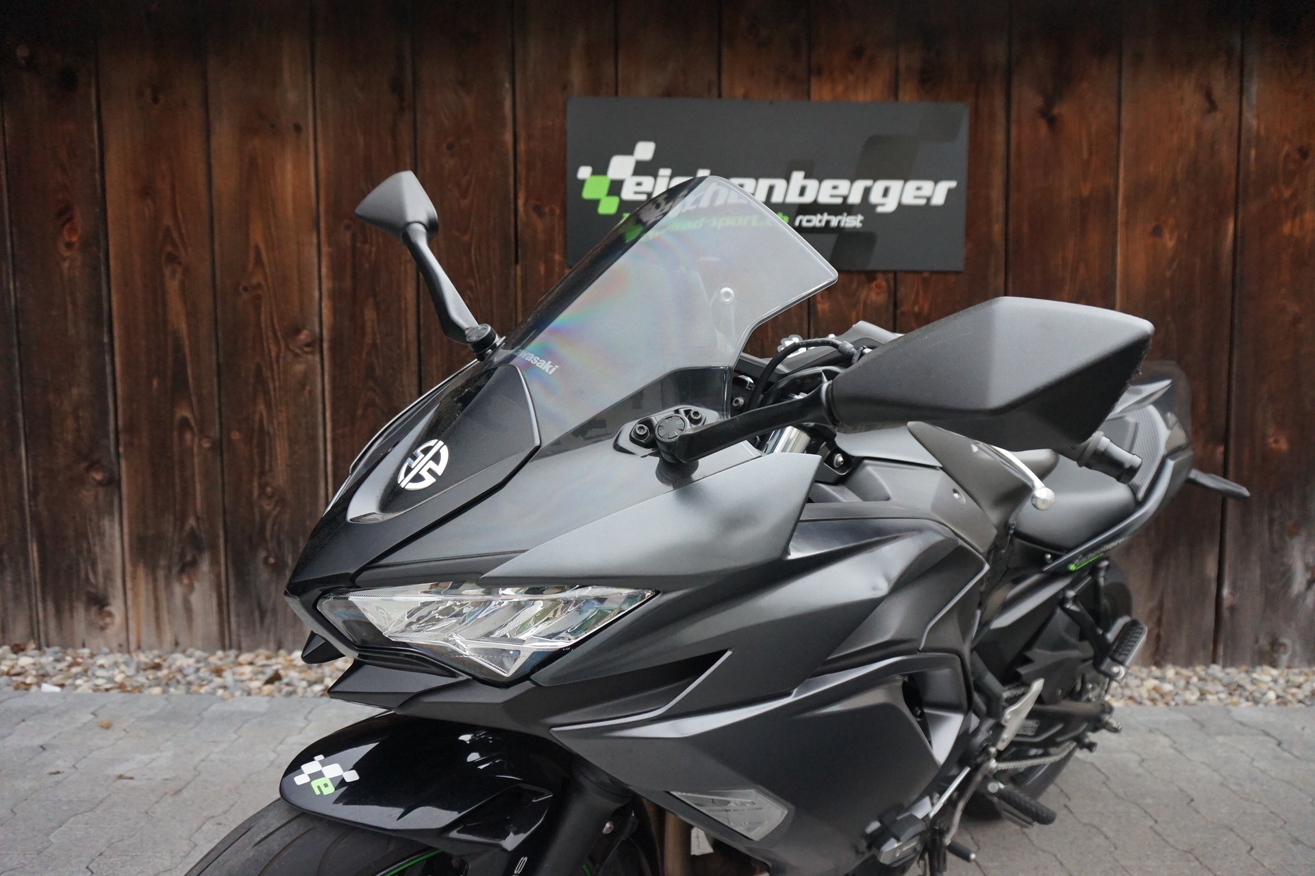 KAWASAKI Ninja 650 ABS mit Leovinci LV ONE EVO Karbon Auspuff-image-4