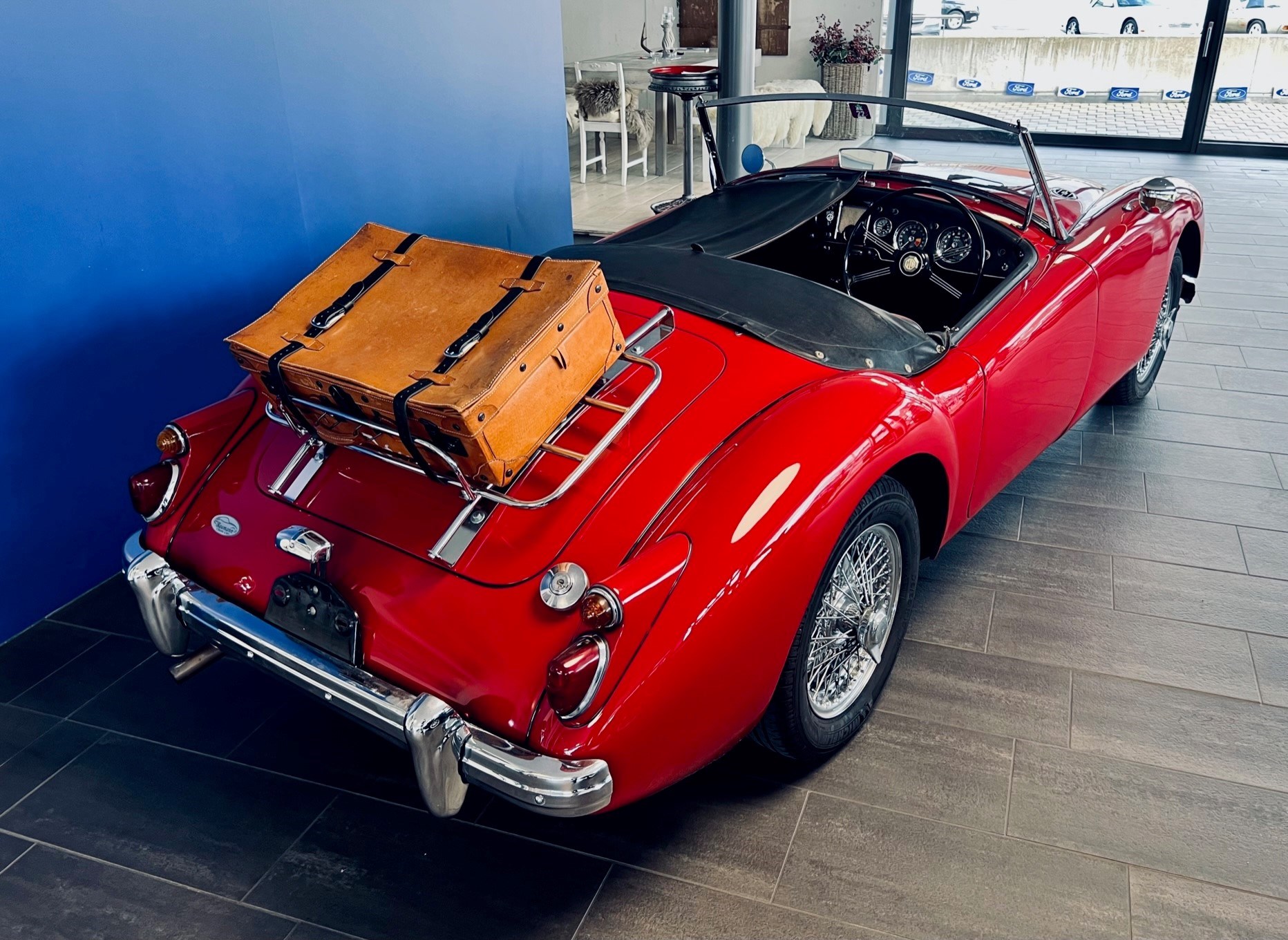 MG MGA 1500 RHD-showroom-element-2