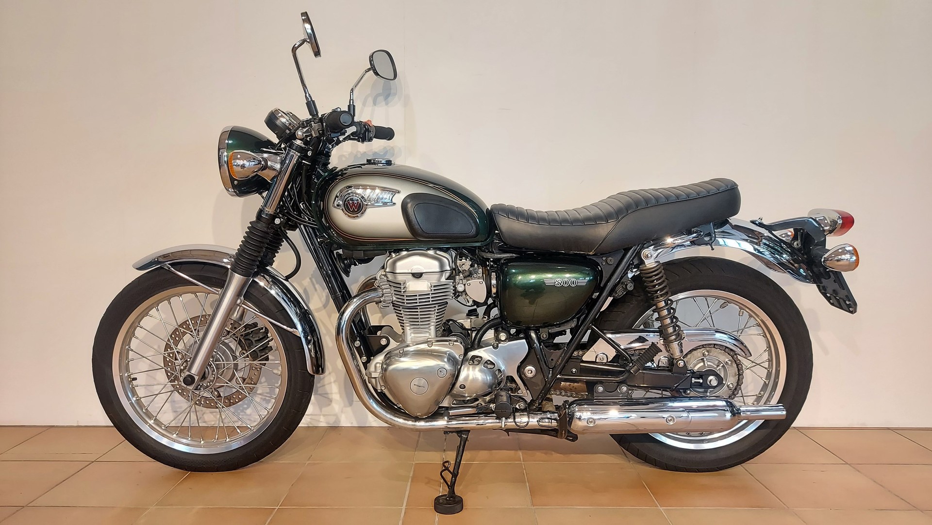 KAWASAKI W 800-image-1