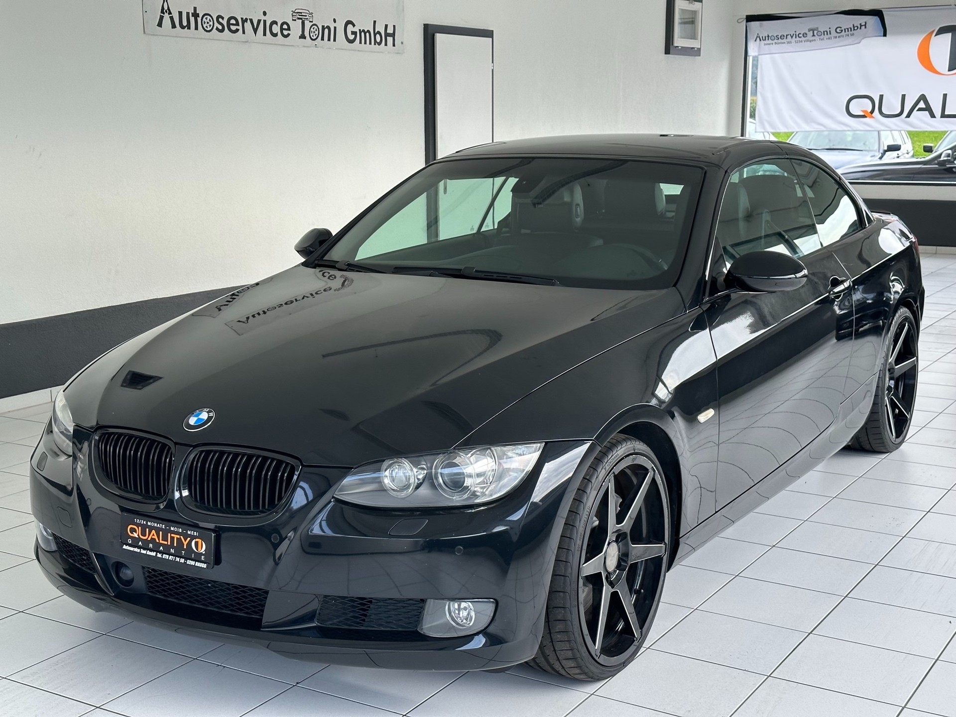 BMW 335i Cabriolet DSG-image-1