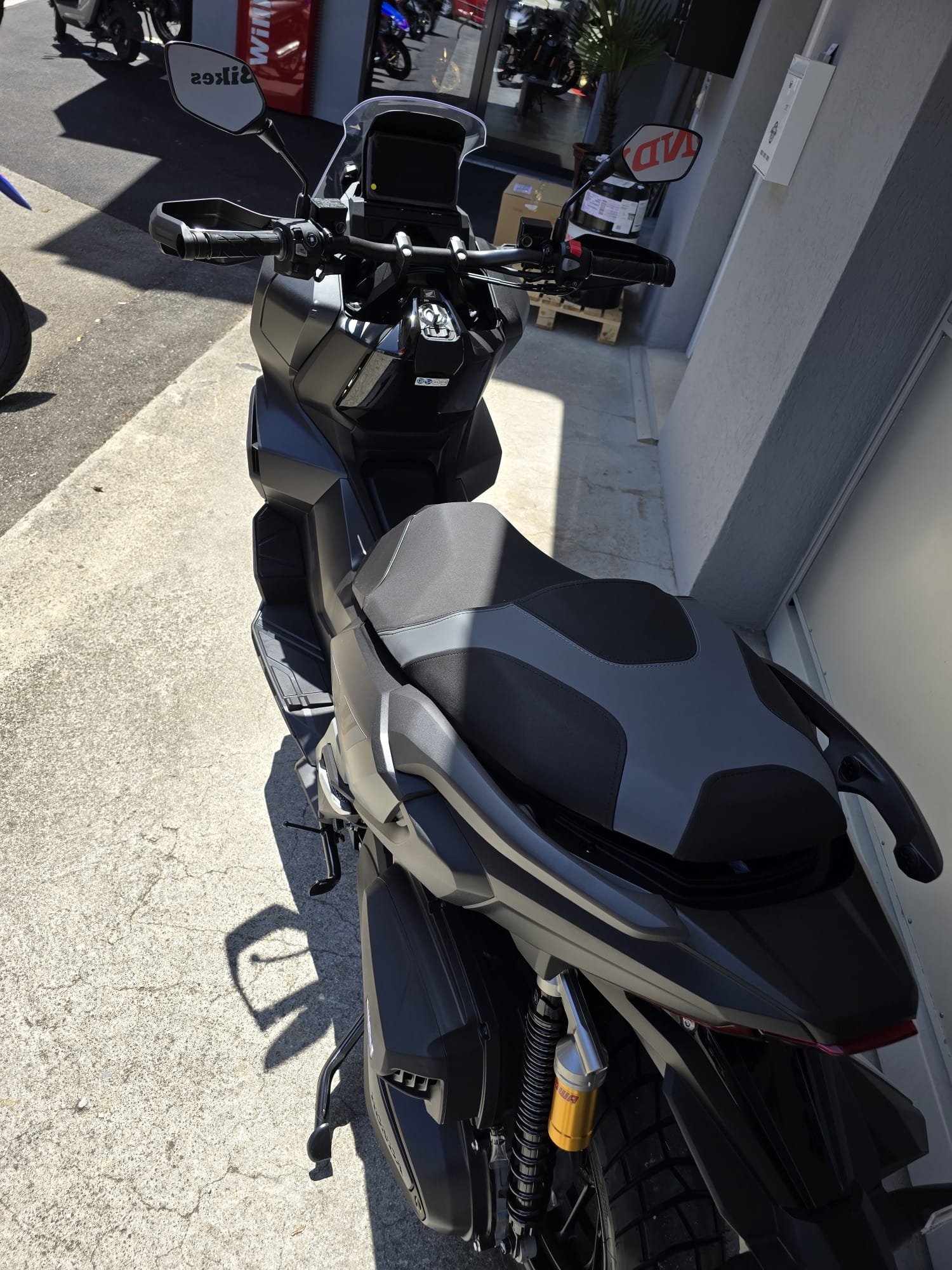 HONDA ADV 350-image-5