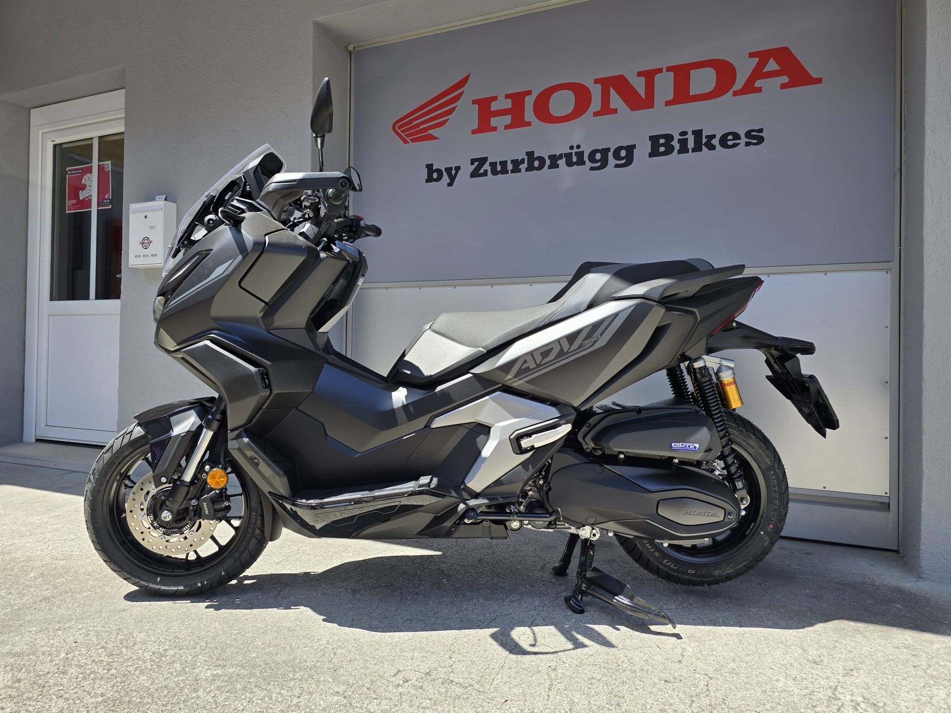 HONDA ADV 350-image-1