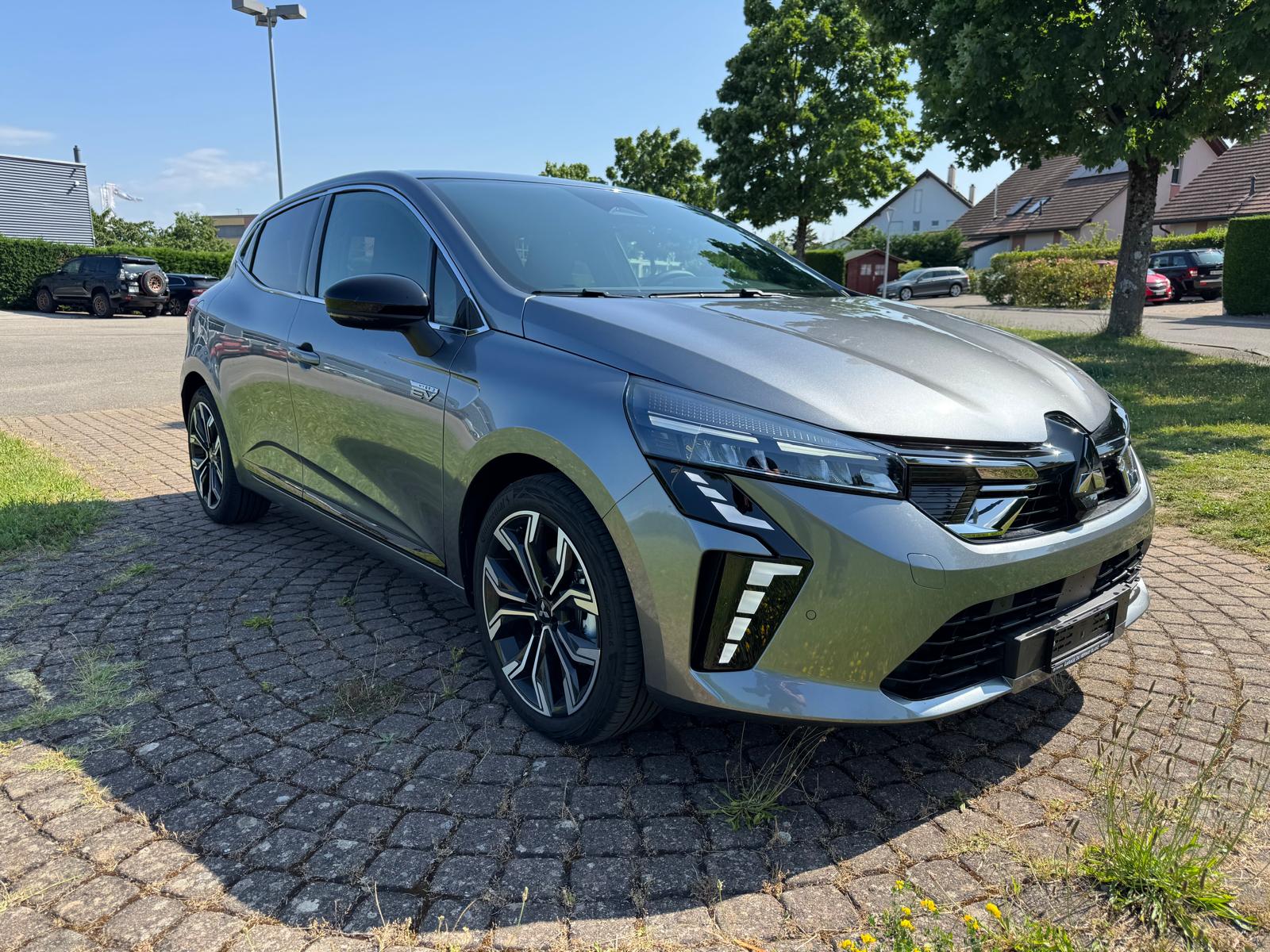 MITSUBISHI Colt Intense-showroom-element-1