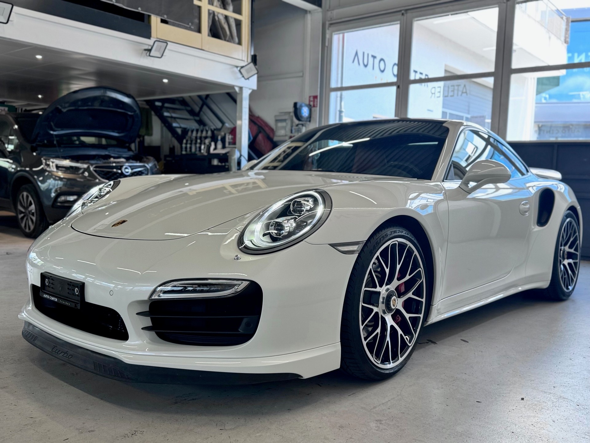 PORSCHE 911 Turbo PDK-image-5