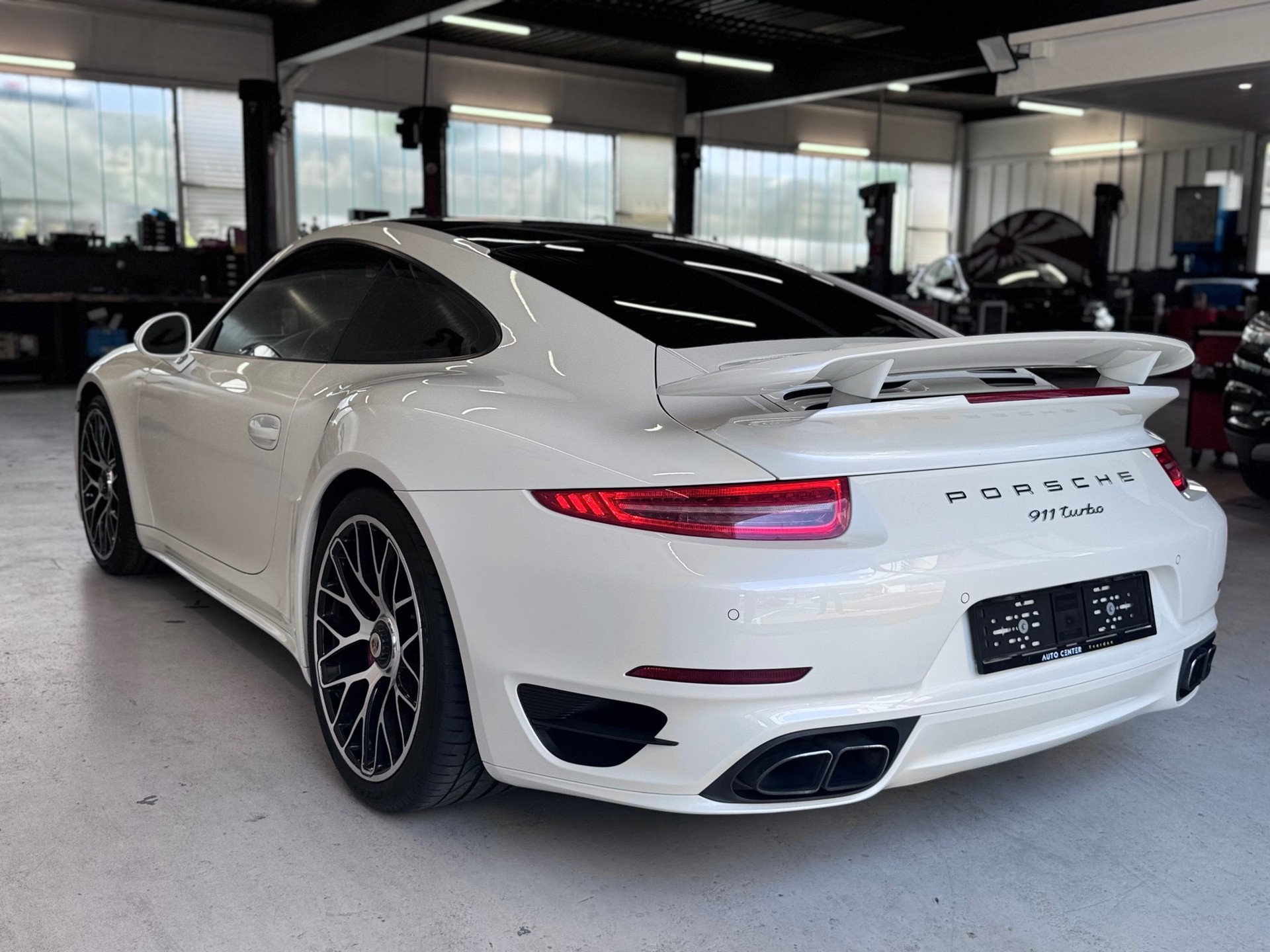 PORSCHE 911 Turbo PDK-image-4