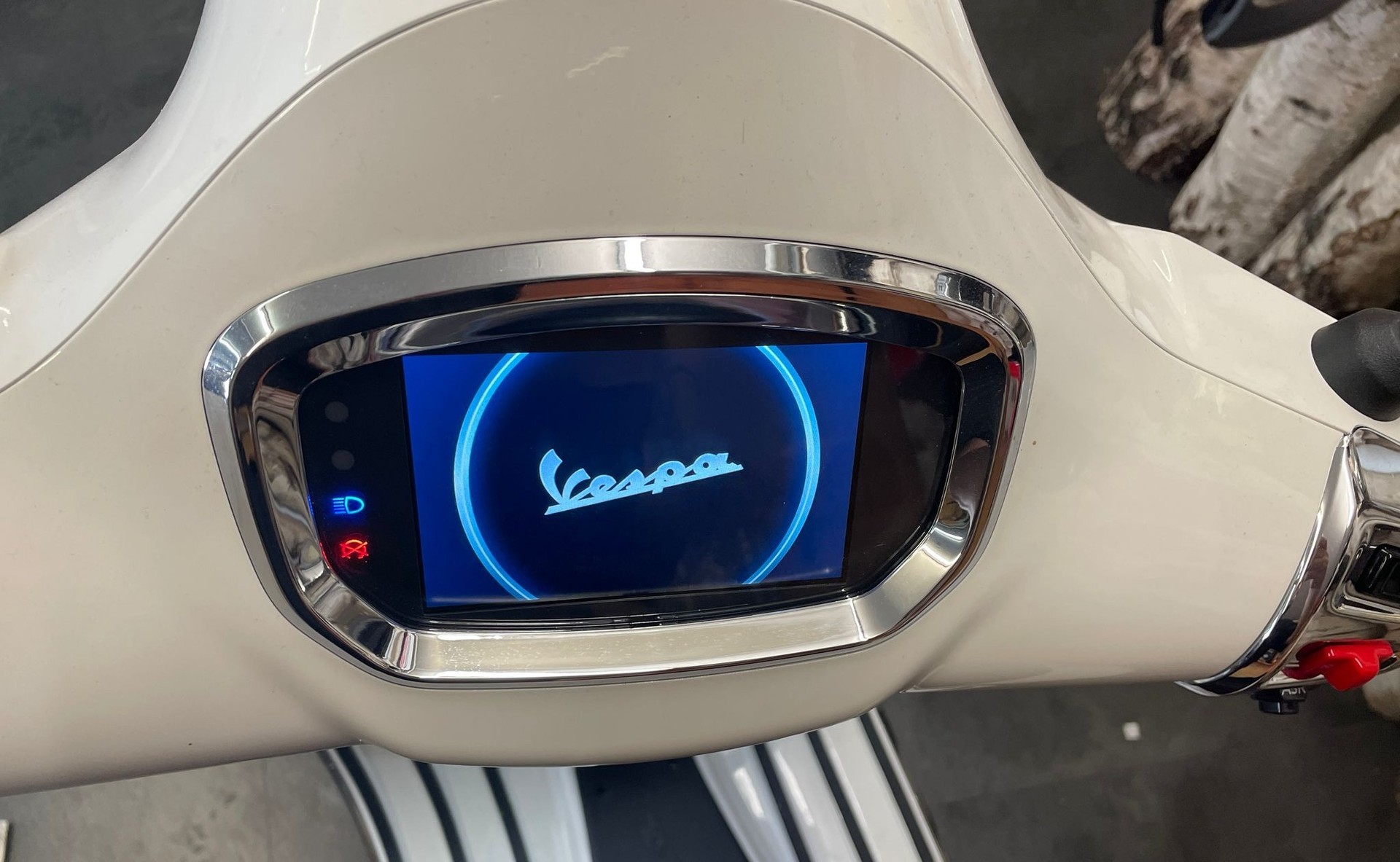 PIAGGIO Vespa GTS 310 Super Tech E5+-image-4