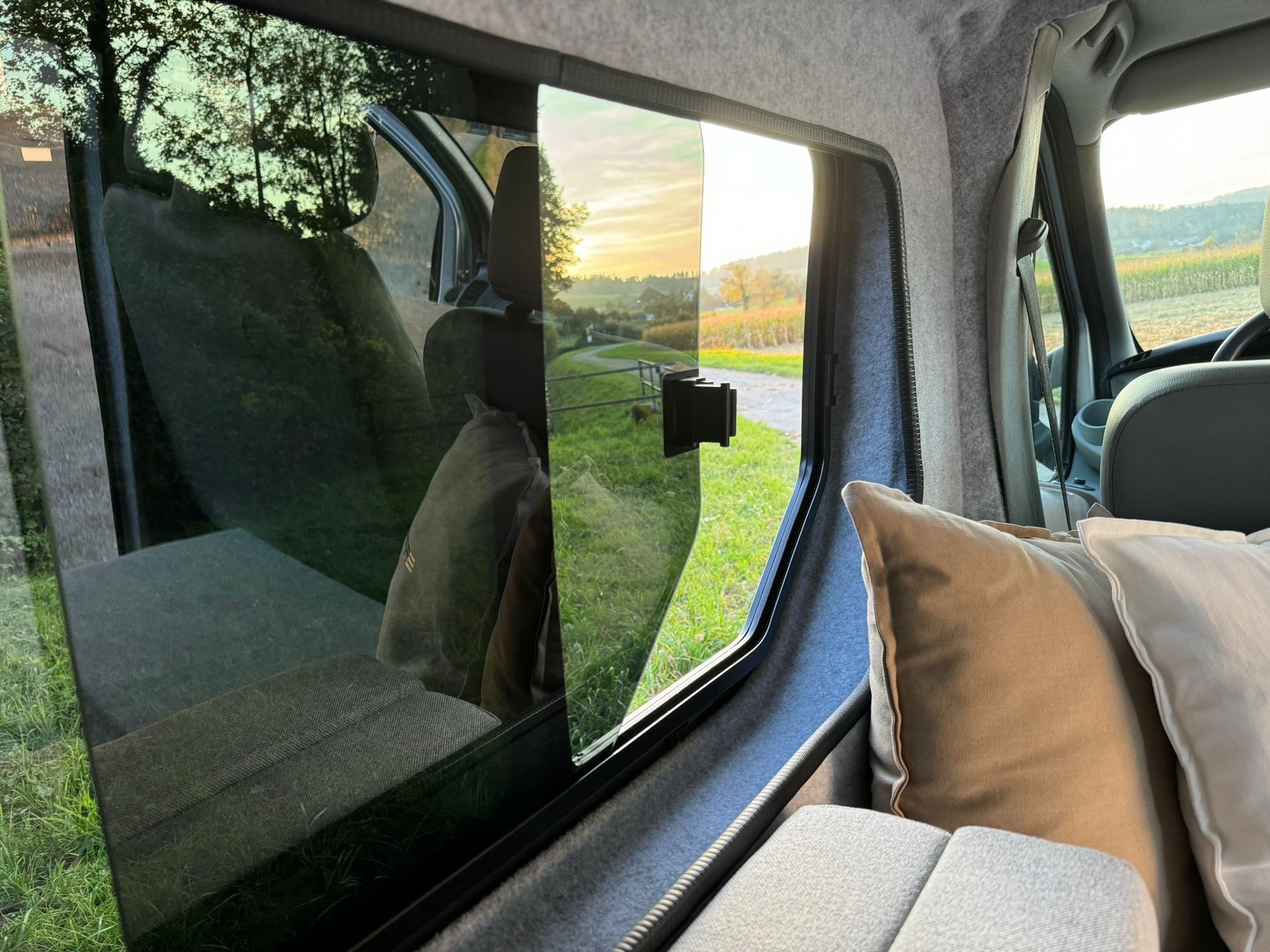 RENAULT Trafic Saranda Beach-image-9