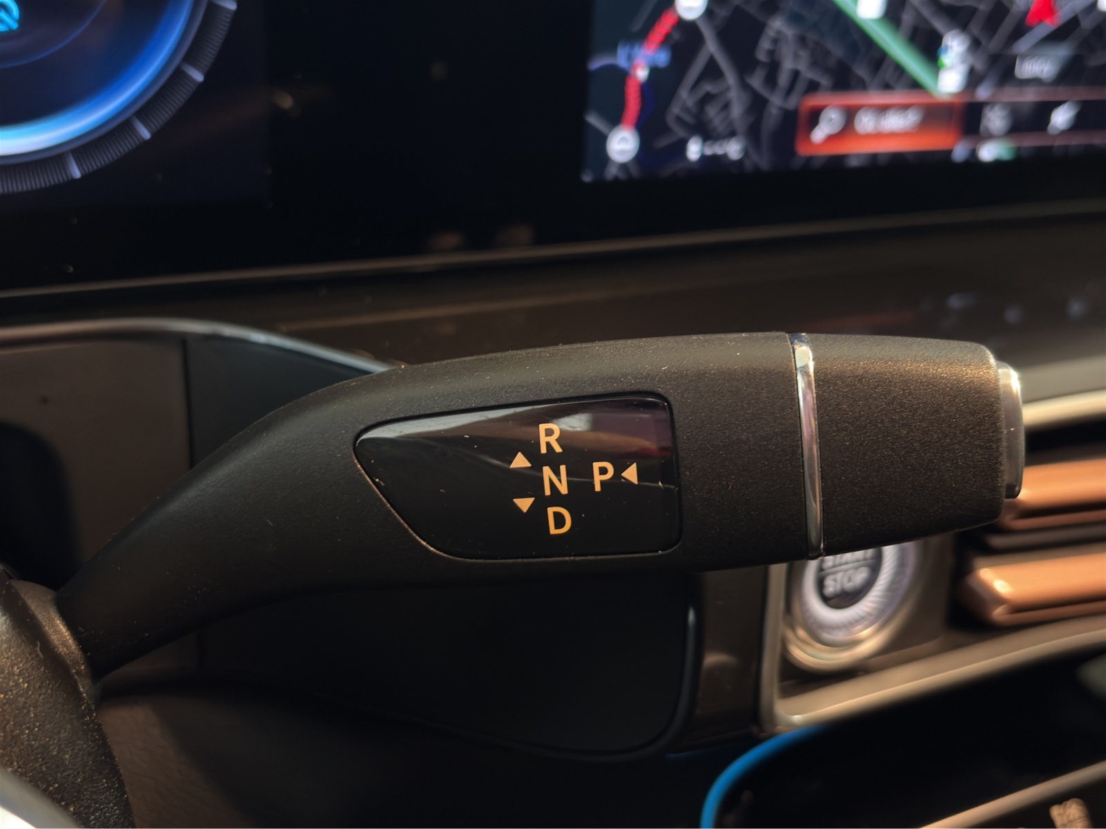 MERCEDES-BENZ EQC 400 4Matic EQ Star-image-14