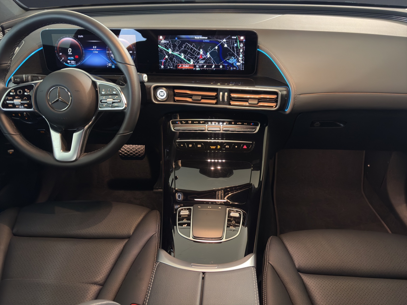 MERCEDES-BENZ EQC 400 4Matic EQ Star-image-11
