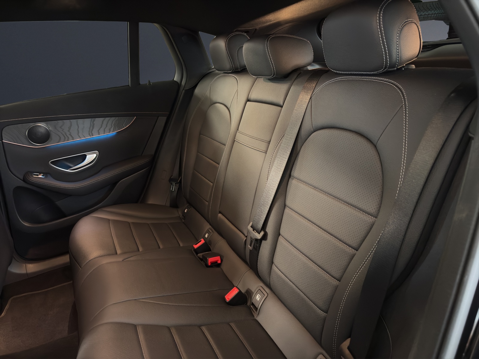 MERCEDES-BENZ EQC 400 4Matic EQ Star-image-17