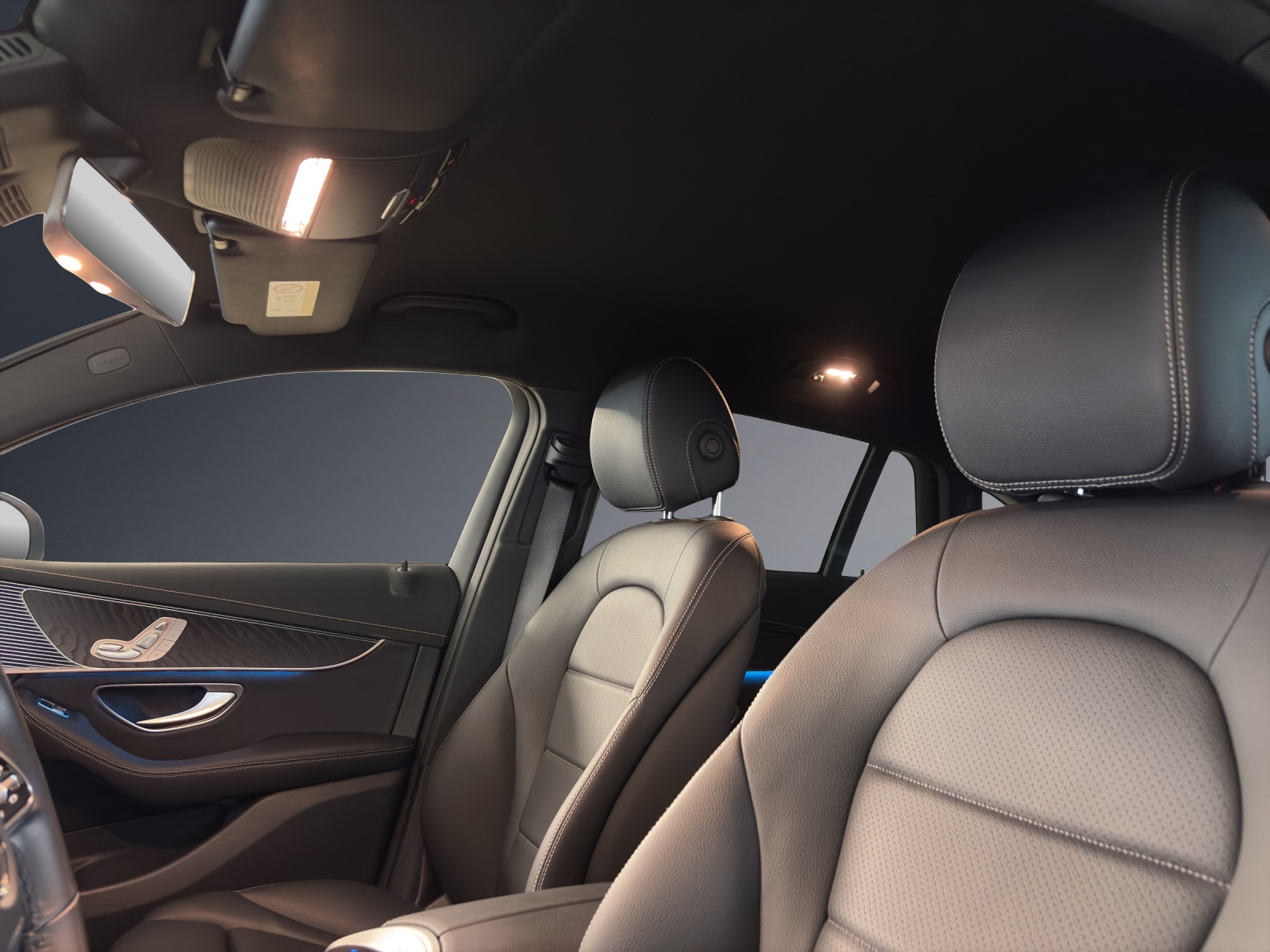 MERCEDES-BENZ EQC 400 4Matic EQ Star-image-10