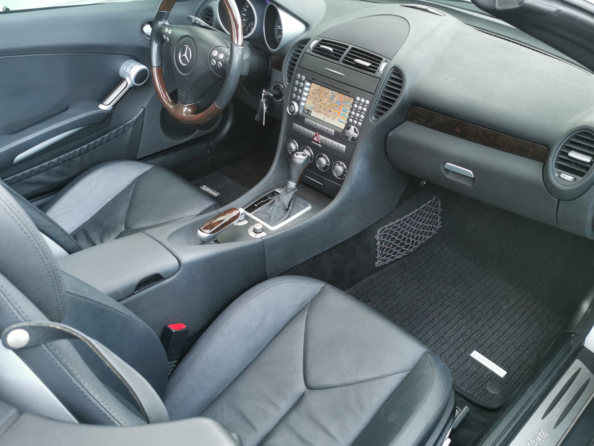 MERCEDES-BENZ SLK 350-image-13