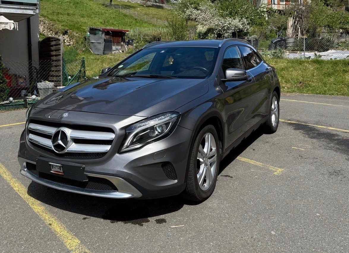 MERCEDES-BENZ GLA 220 CDI AMG Line 4Matic 7G-DCT