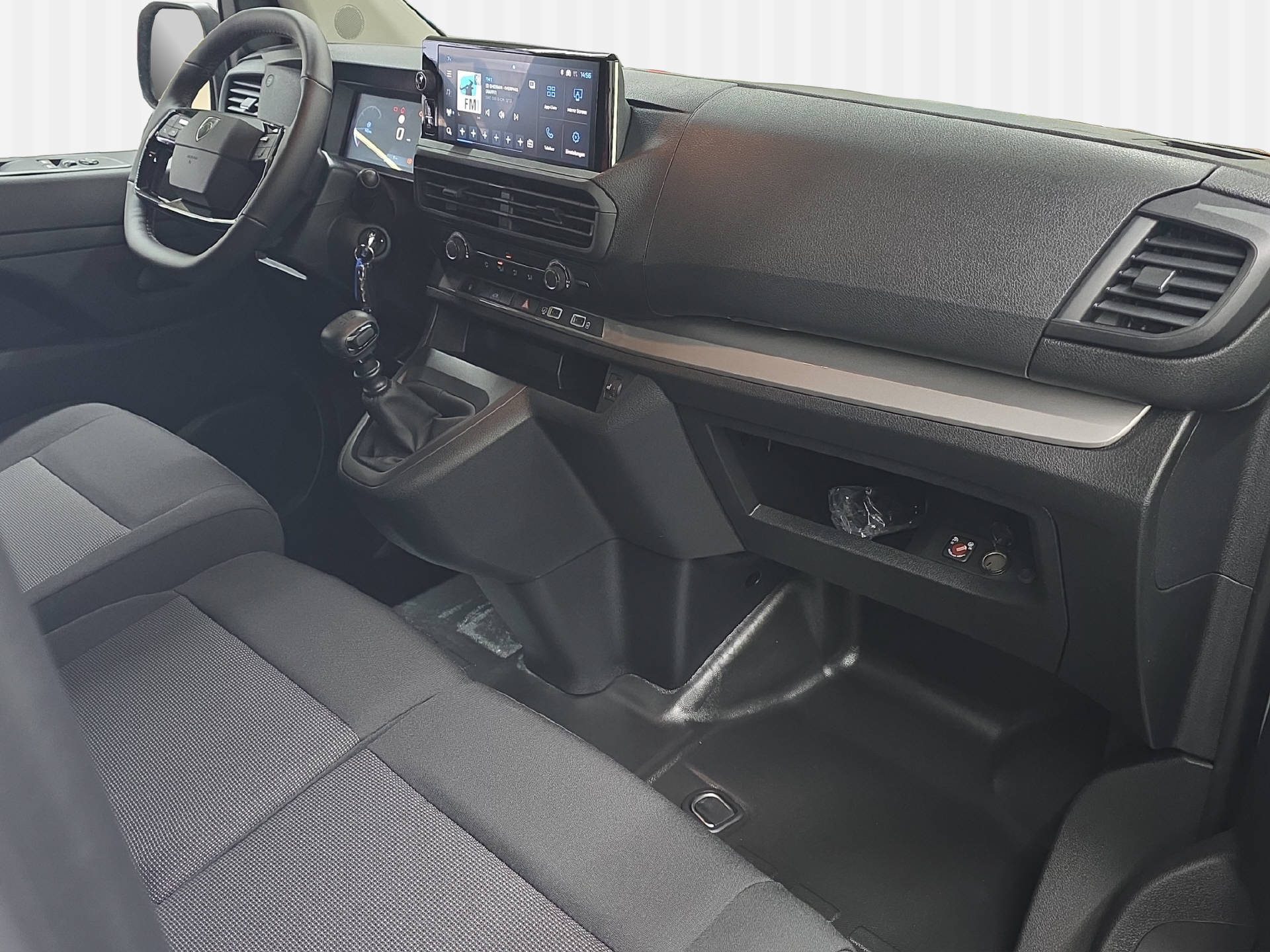 PEUGEOT Expert Kaw. Standard 2.2 BlueHDi 150 S/S-image-9