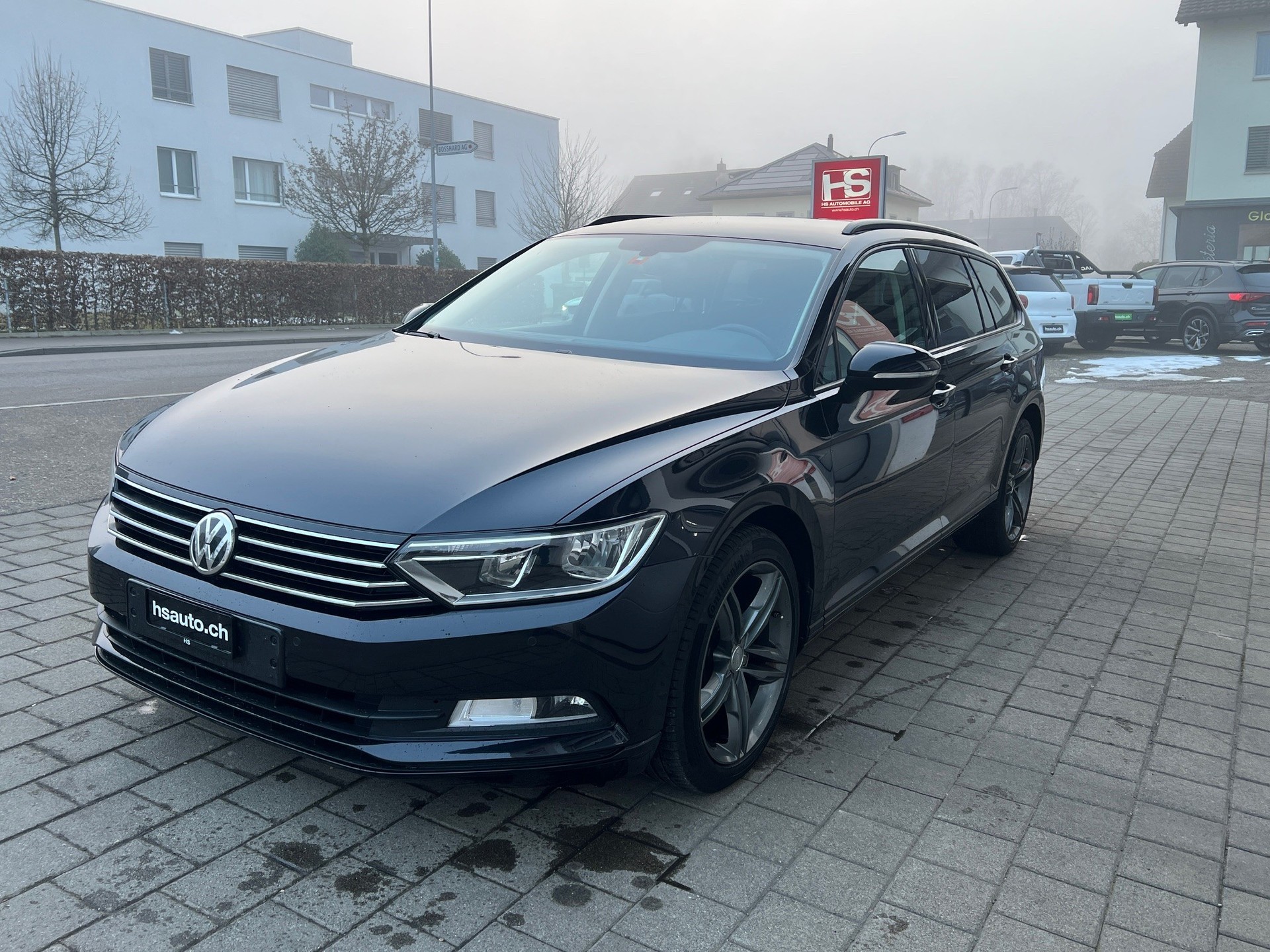 VW Passat Variant 2.0 TDI BMT Trendline DSG-image-1