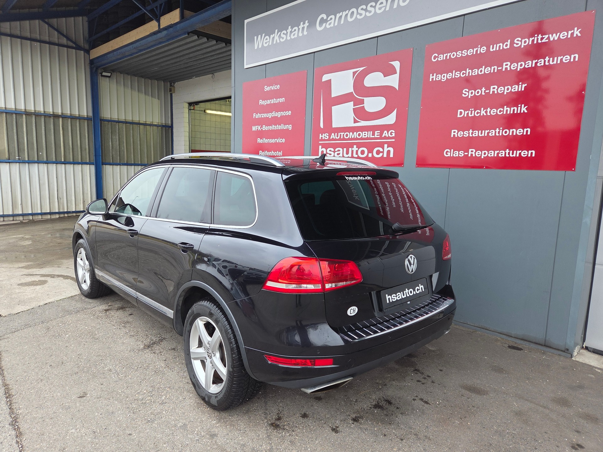 VW Touareg 3.0 TDI BlueMotion Technology Tiptronic-image-1