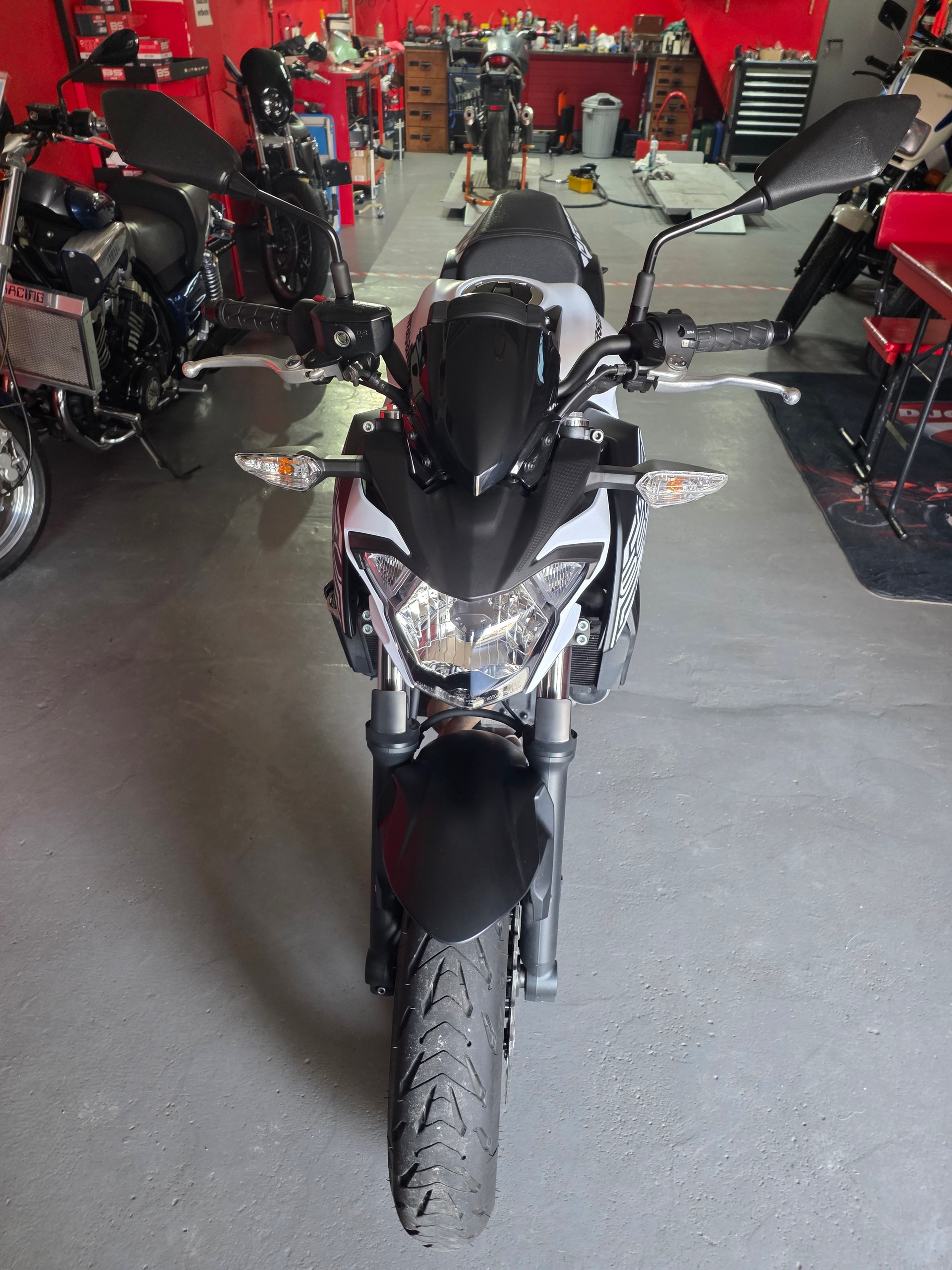 KAWASAKI Z 650 ABS