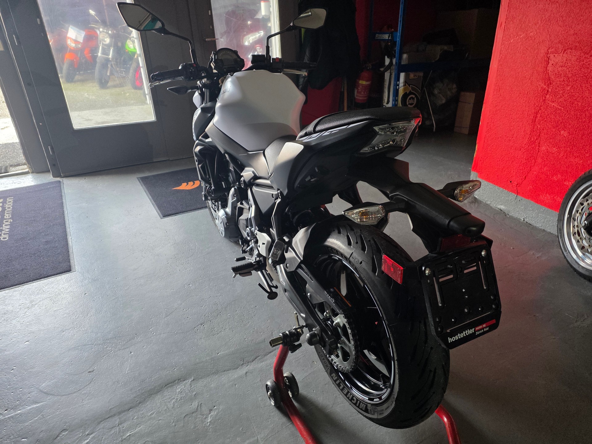 KAWASAKI Z 650 ABS-image-2