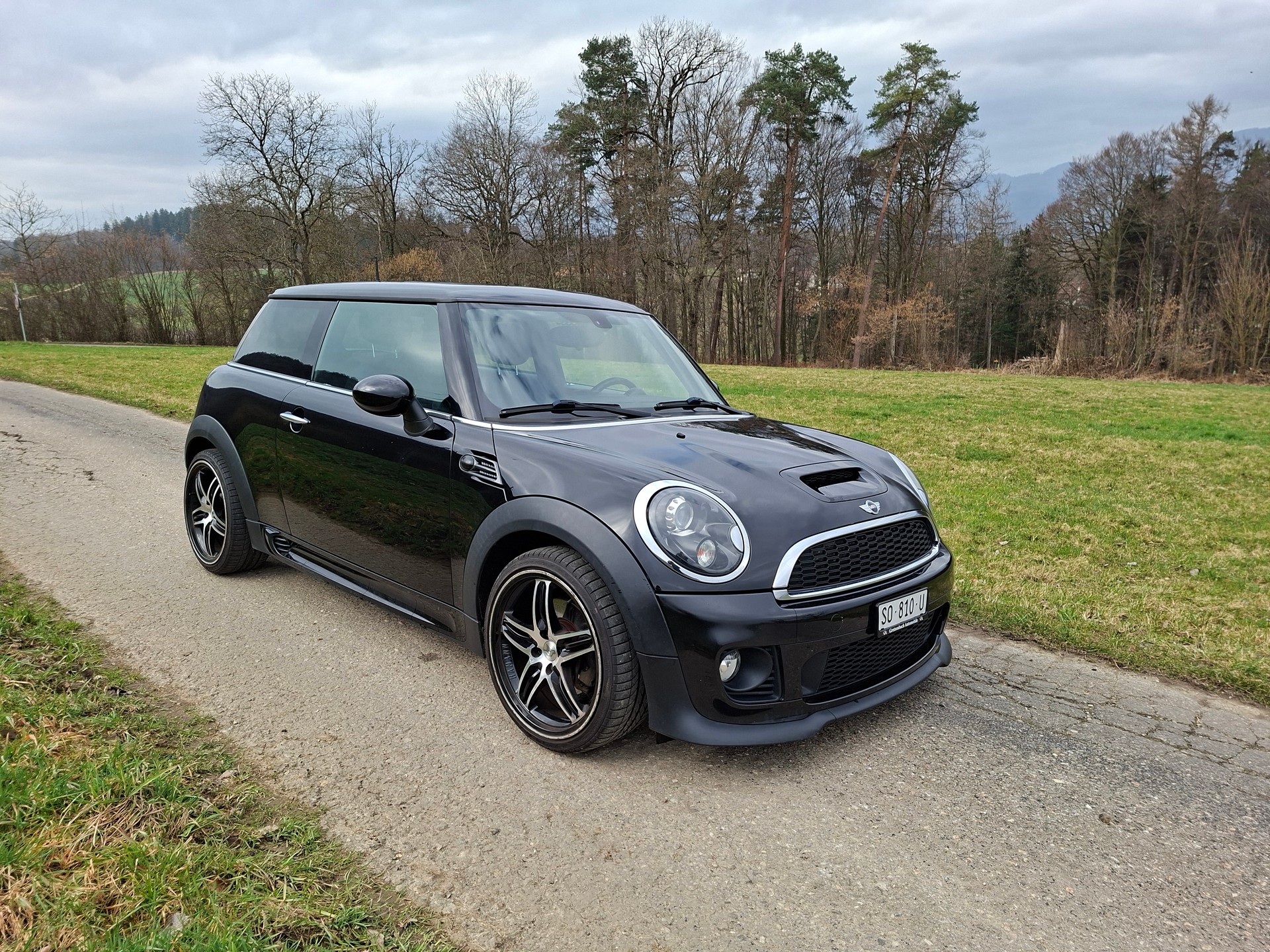 MINI Cooper S-showroom-element-3