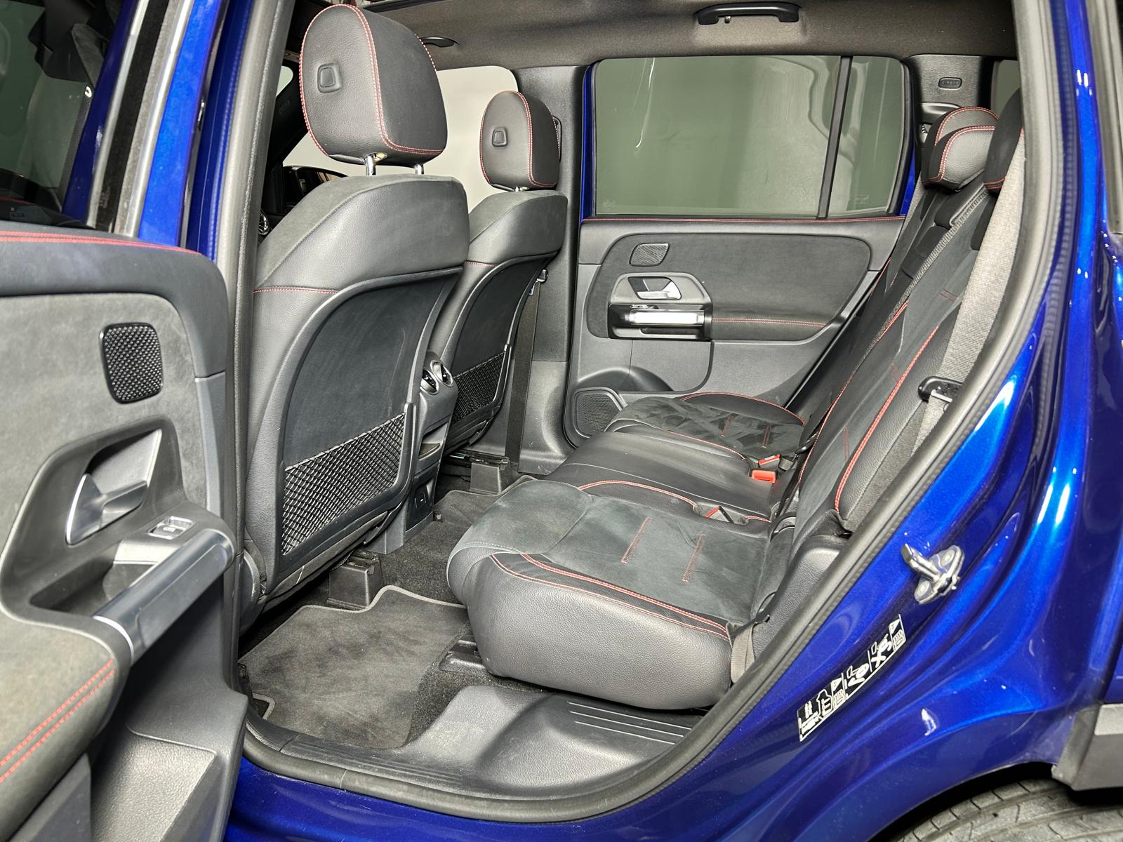 MERCEDES-BENZ GLB 200 AMG Line-image-7