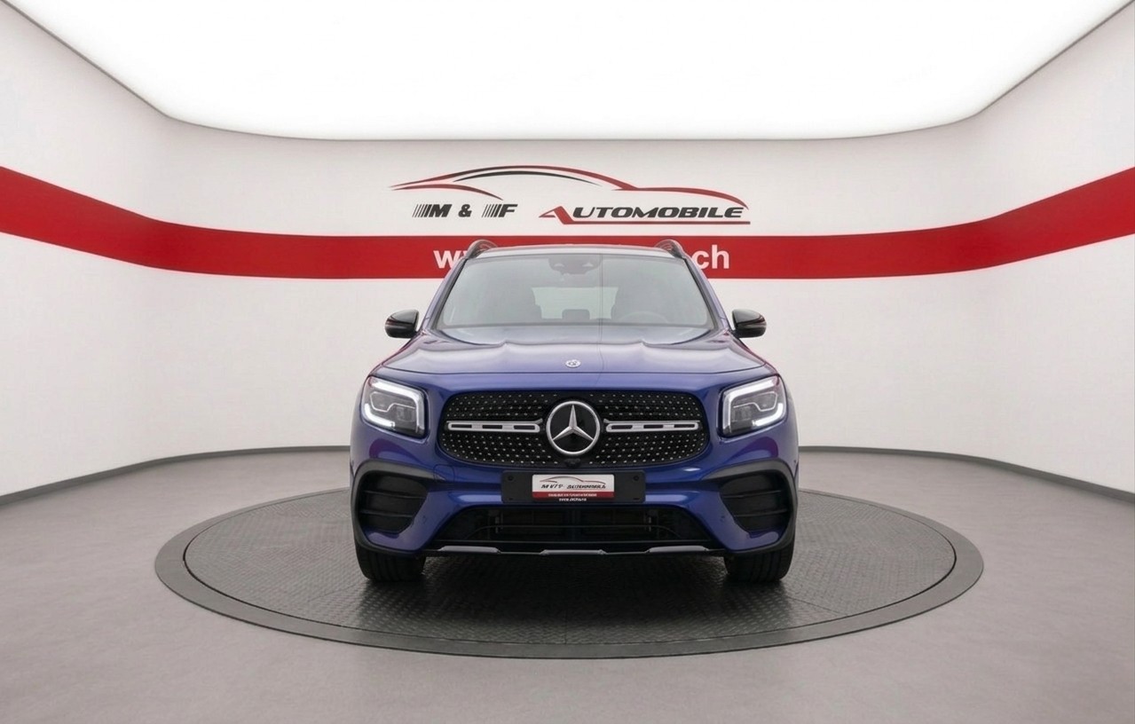 MERCEDES-BENZ GLB 200 AMG Line-showroom-element-3