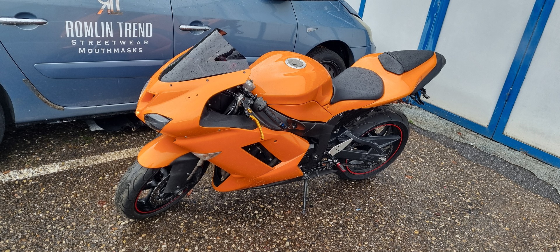 KAWASAKI Ninja ZX-6R