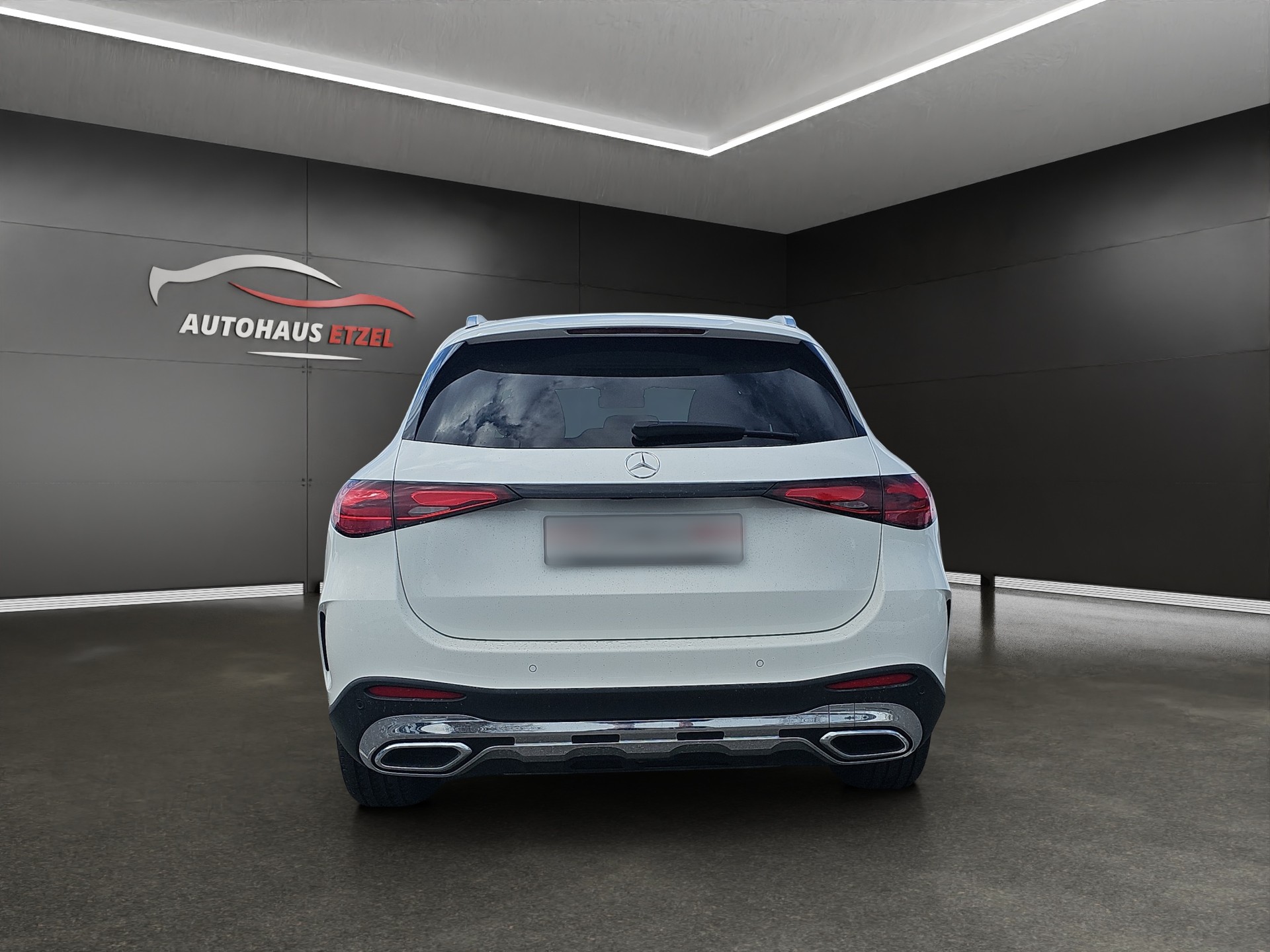 MERCEDES-BENZ GLC 300 4Matic AMG Line 9G-Tronic-image-6