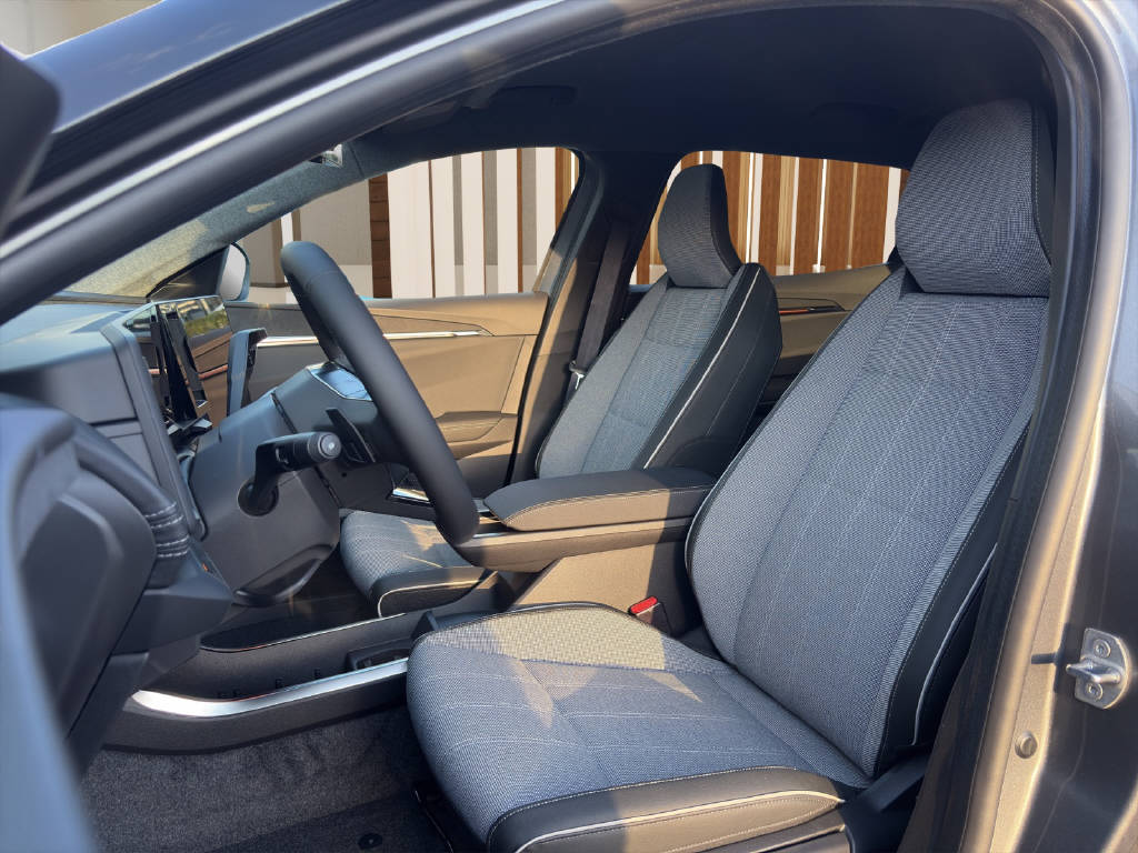 MITSUBISHI Eclipse Cross BEV Intense+-image-8