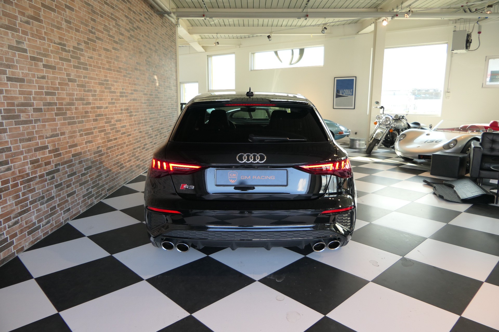 AUDI S3 Sportback 2.0 TFSI quattro S-tronic-image-3
