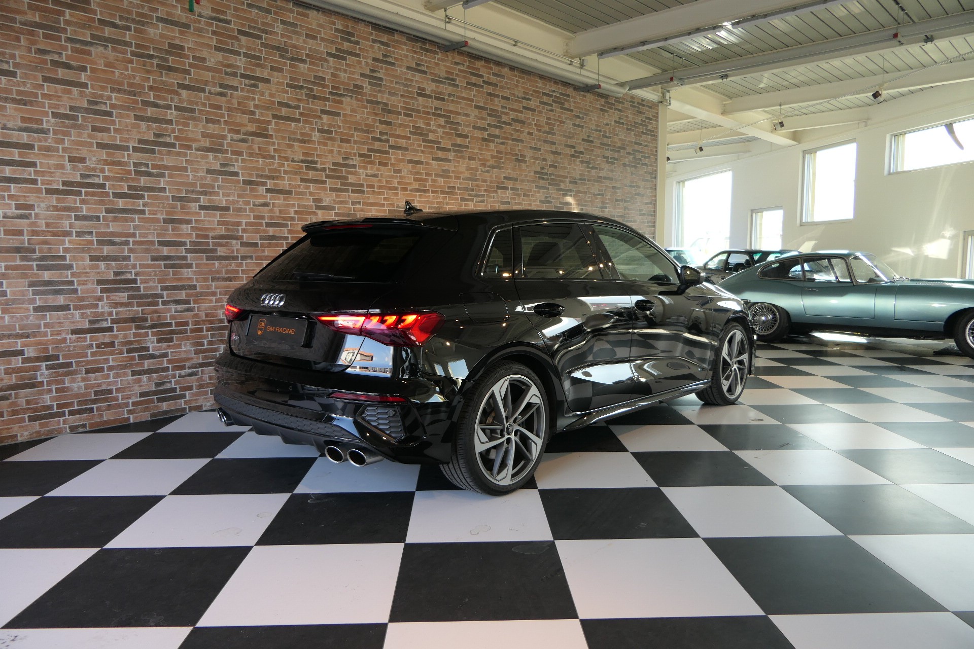 AUDI S3 Sportback 2.0 TFSI quattro S-tronic-image-4