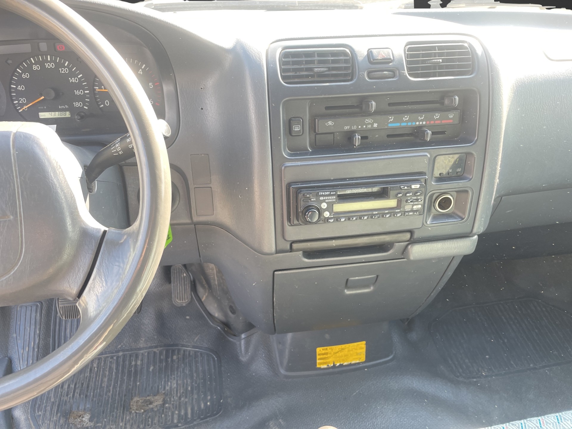 TOYOTA Hiace D-4D LWB Kombi-image-9