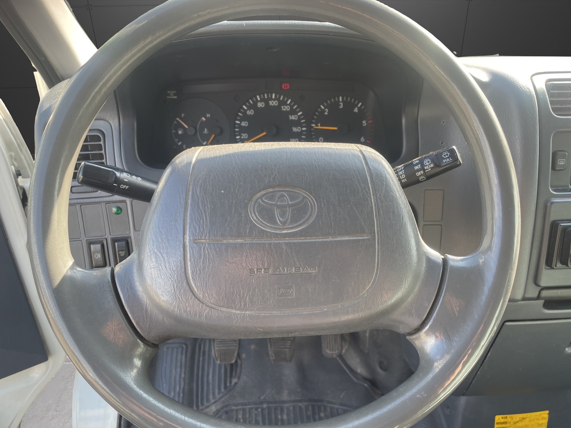 TOYOTA Hiace D-4D LWB Kombi-image-12