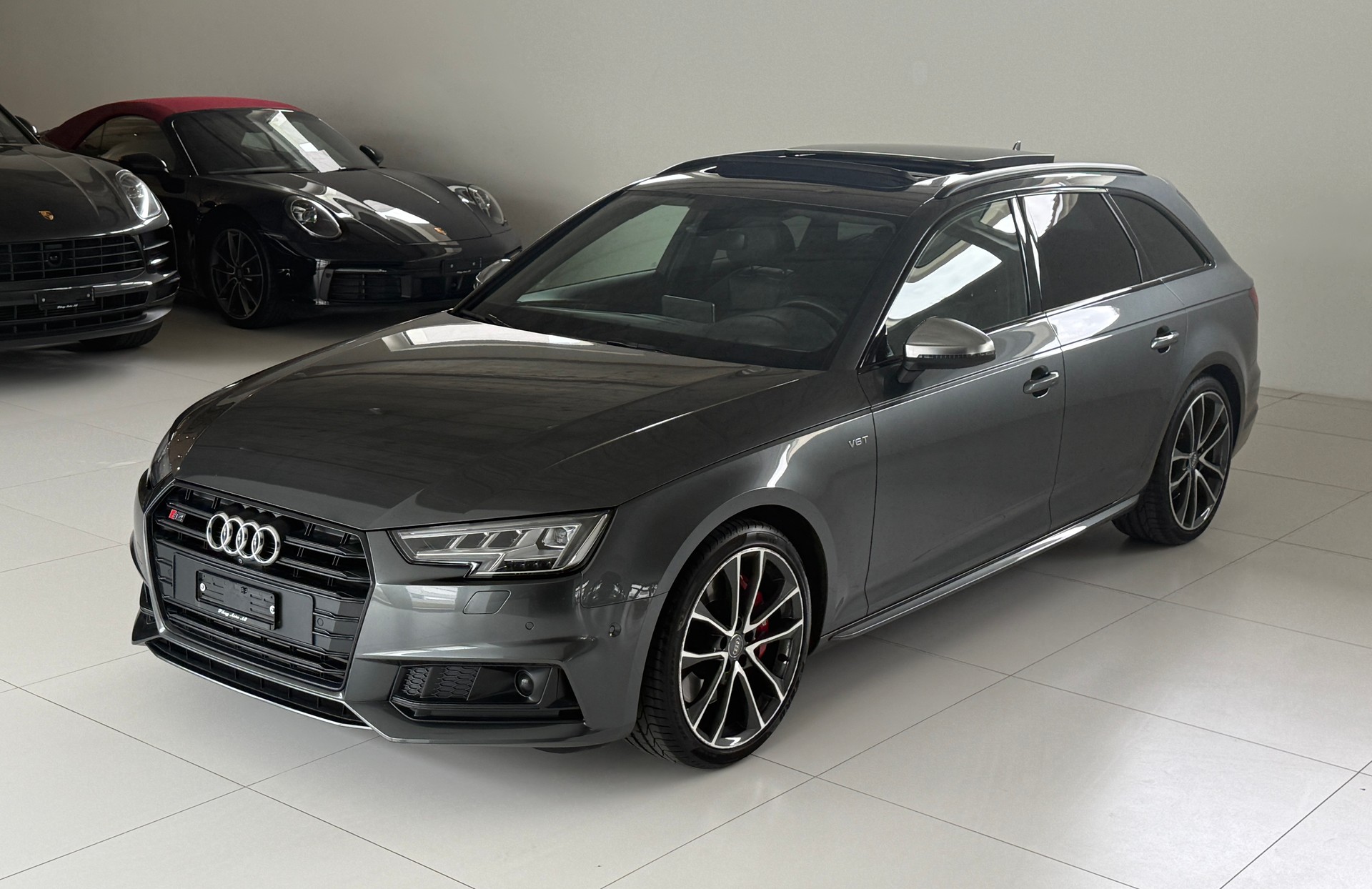 AUDI S4 Avant 3.0 TFSI quattro tiptronic***Distanzregler***Standheizung***Panoramadach***daytonagrau***AHK-showroom-element-3