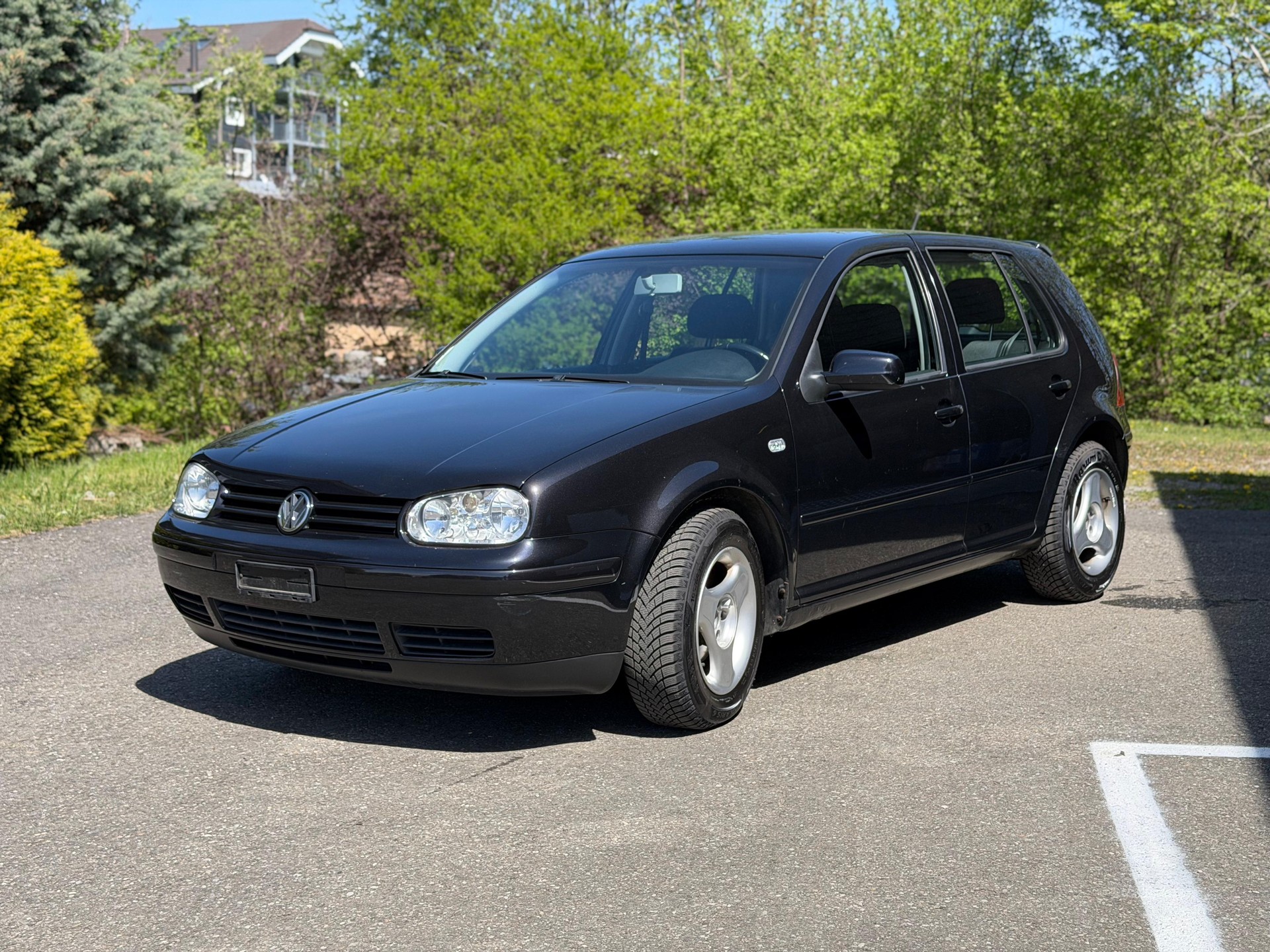 VW Golf 1.6 16V Pacific-showroom-element-1