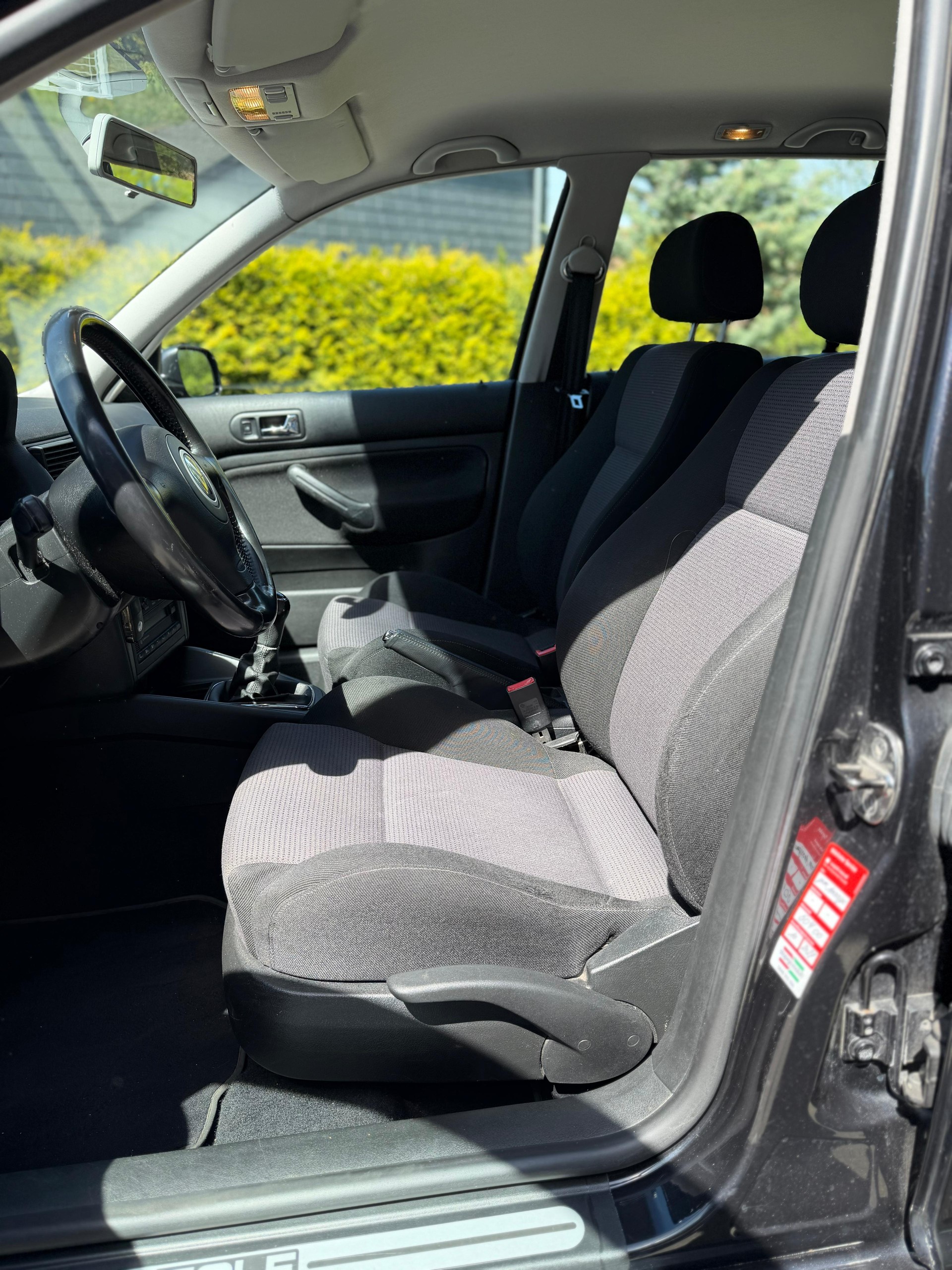 VW Golf 1.6 16V Pacific-image-6