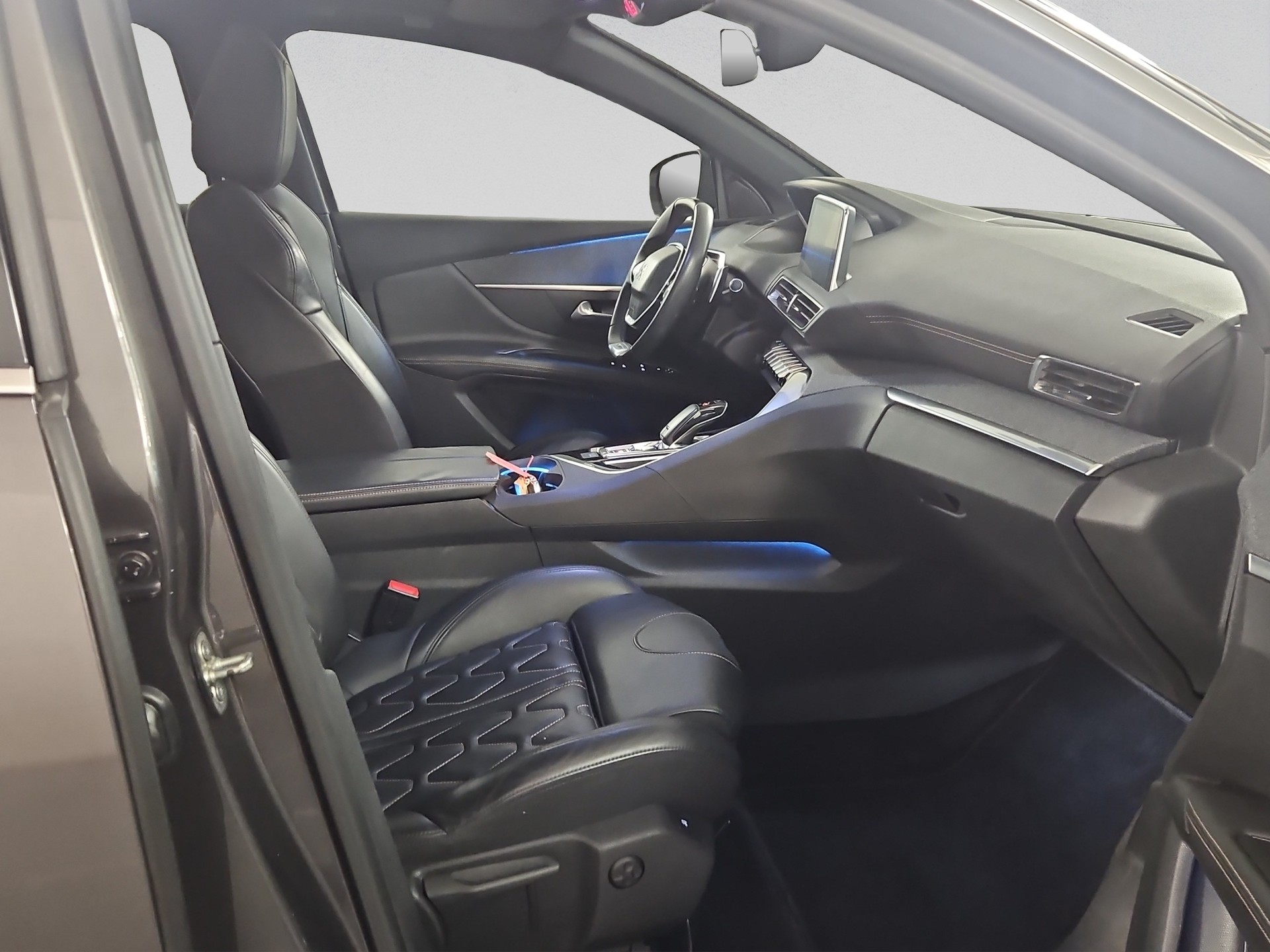 PEUGEOT 3008 1.6 THP GT Line EAT-image-16