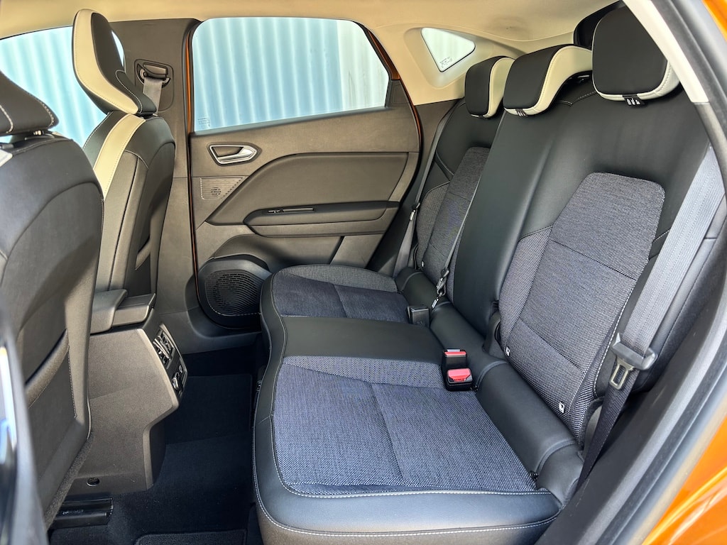 RENAULT Captur 1.3 TCe EDC Intens EDC-image-10