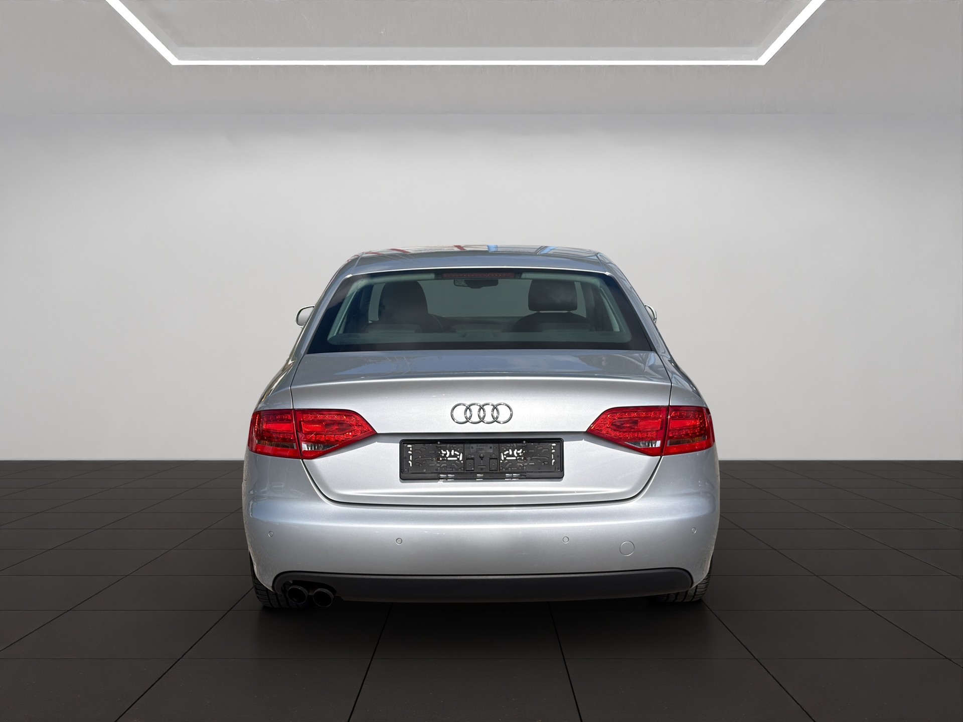 AUDI A4 Limousine 2.0 TFSI quattro-showroom-element-2