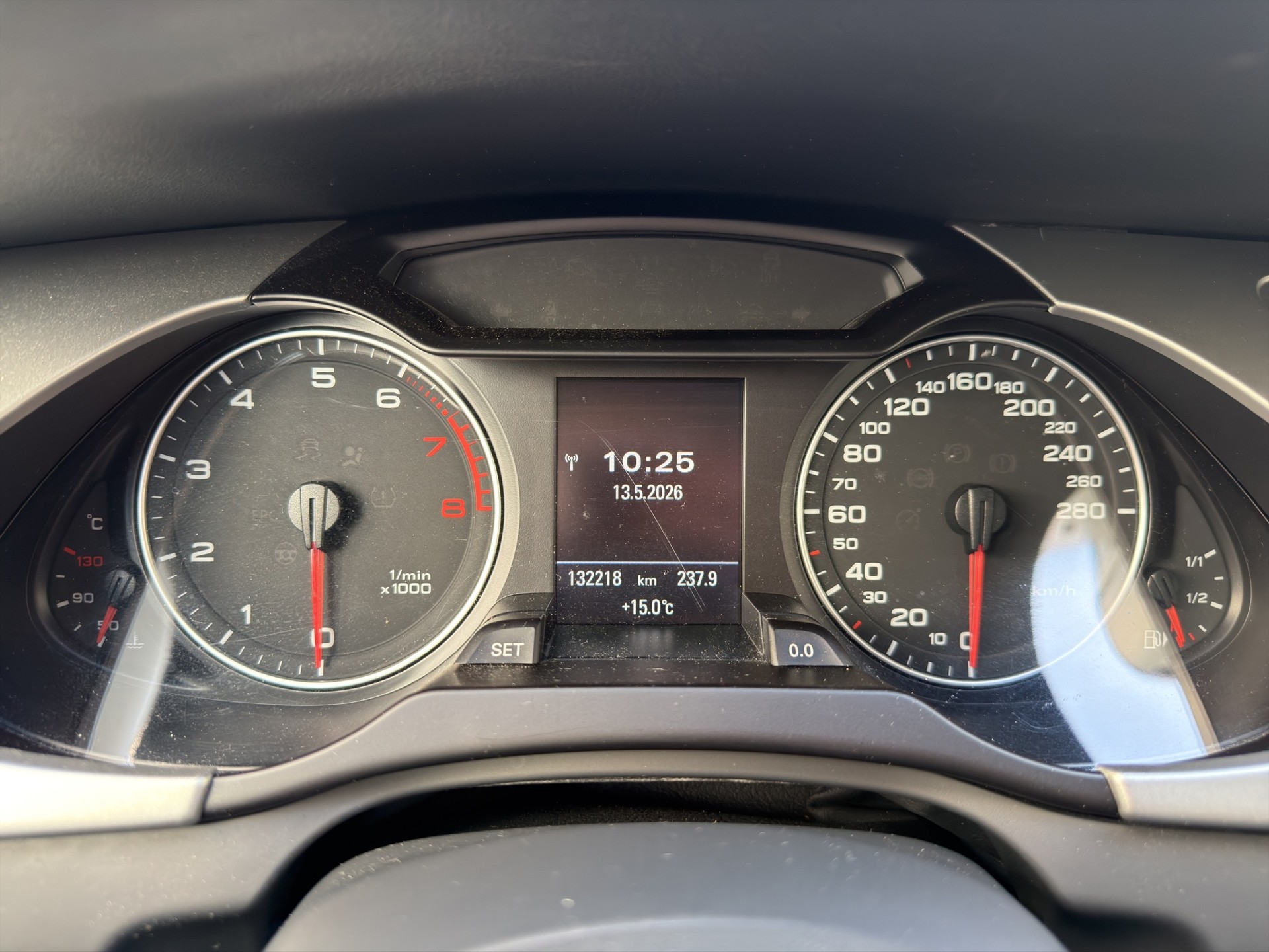 AUDI A4 Limousine 2.0 TFSI quattro-image-14