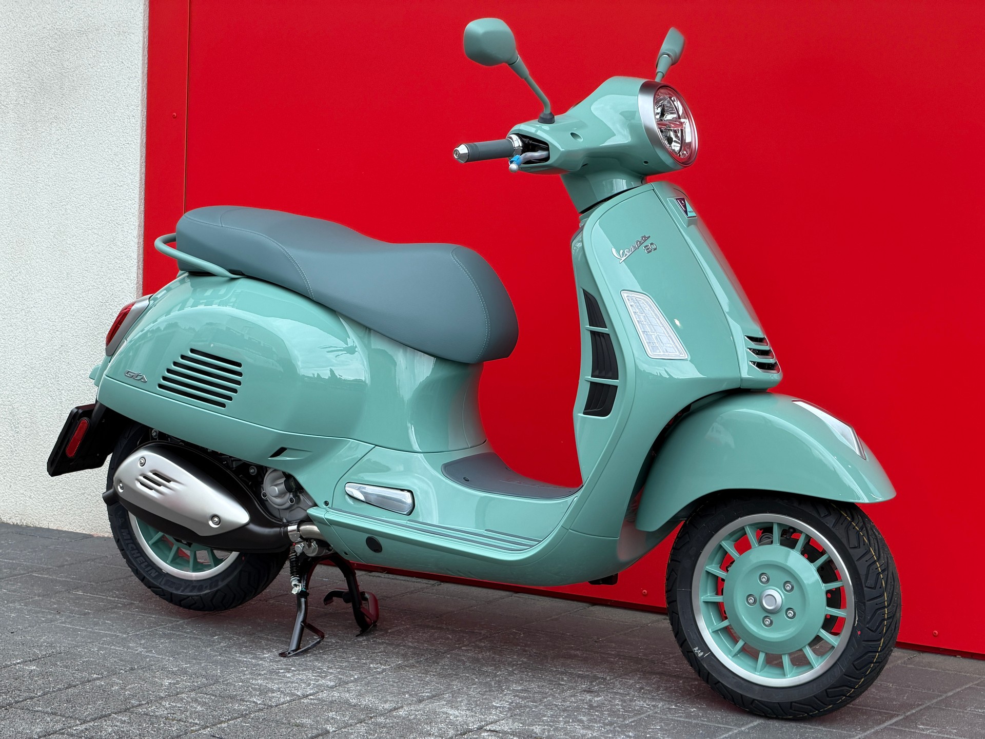 PIAGGIO Vespa GTS 310 80th Anniversary Euro 5+-image-11