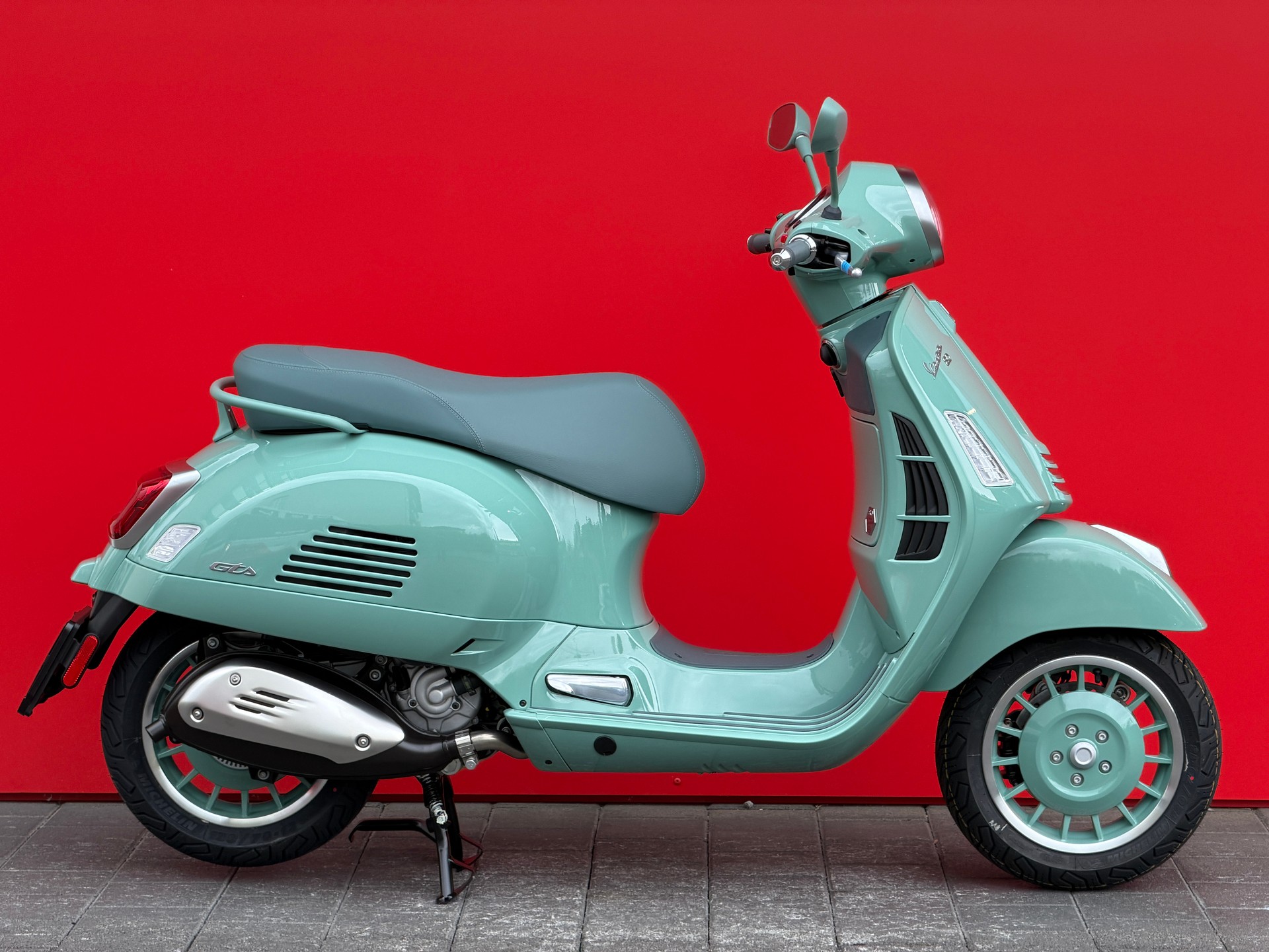 PIAGGIO Vespa GTS 310 80th Anniversary Euro 5+-image-0
