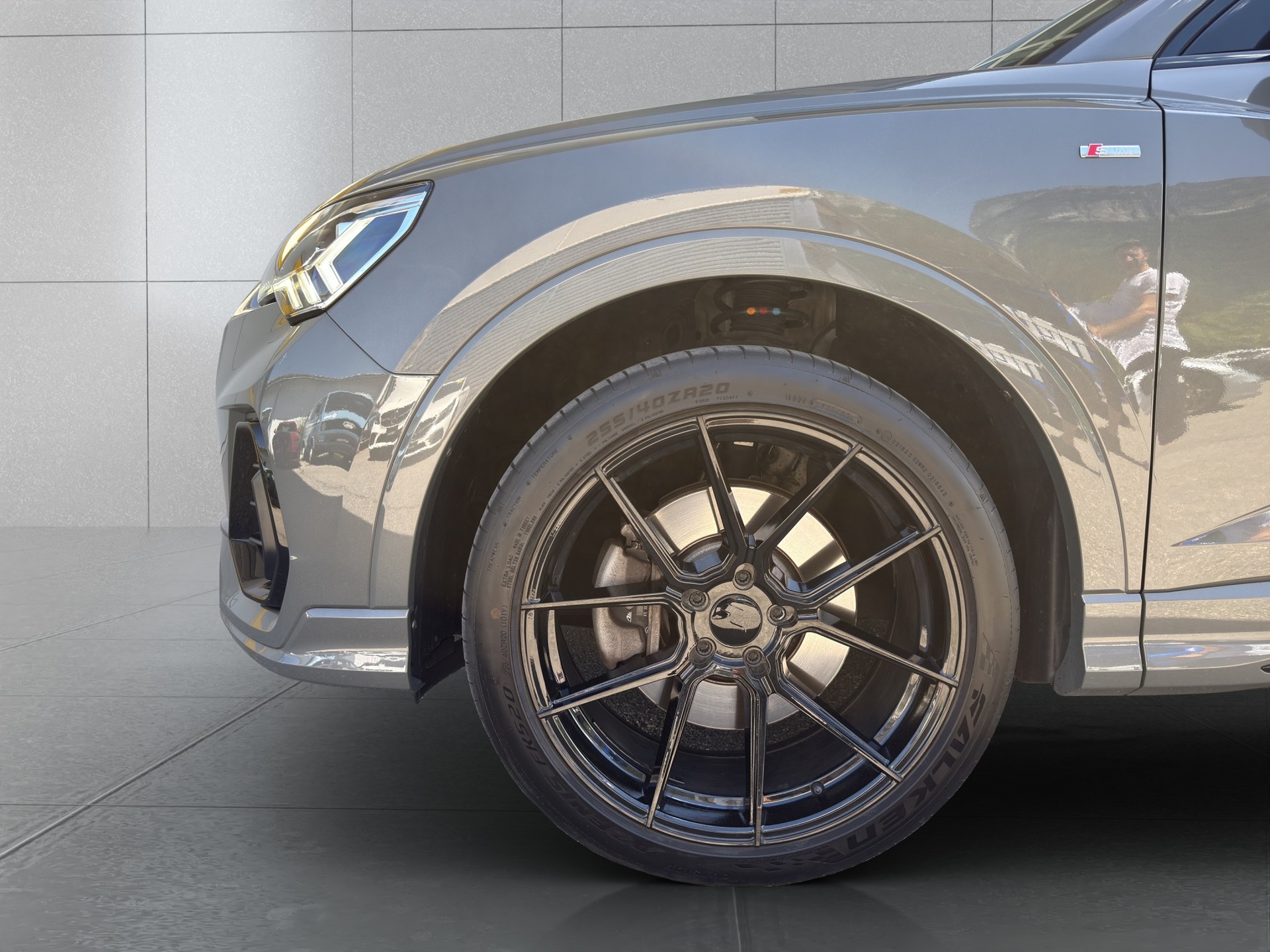 AUDI Q3 Sportback 45 TFSI S line quattro S-tronic-image-5