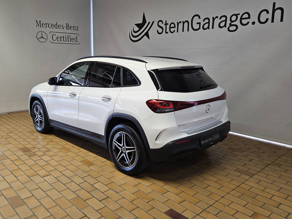 MERCEDES-BENZ EQA 300 4Matic Swiss Star-showroom-element-2