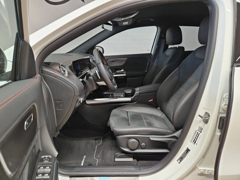 MERCEDES-BENZ EQA 300 4Matic Swiss Star-image-5