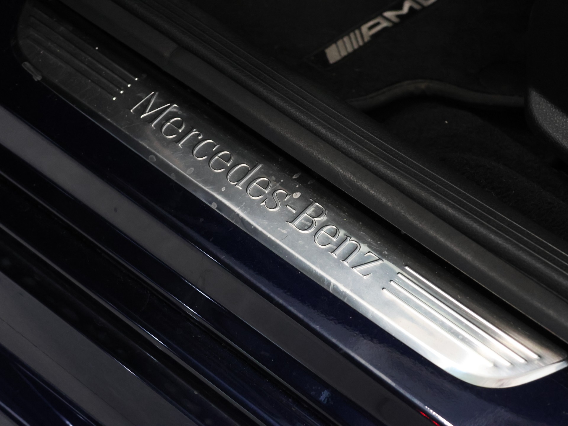 MERCEDES-BENZ CLS 450 4Matic AMG Line 9G-Tronic *Burmester* *360 Kamera* *Panorama*-image-15