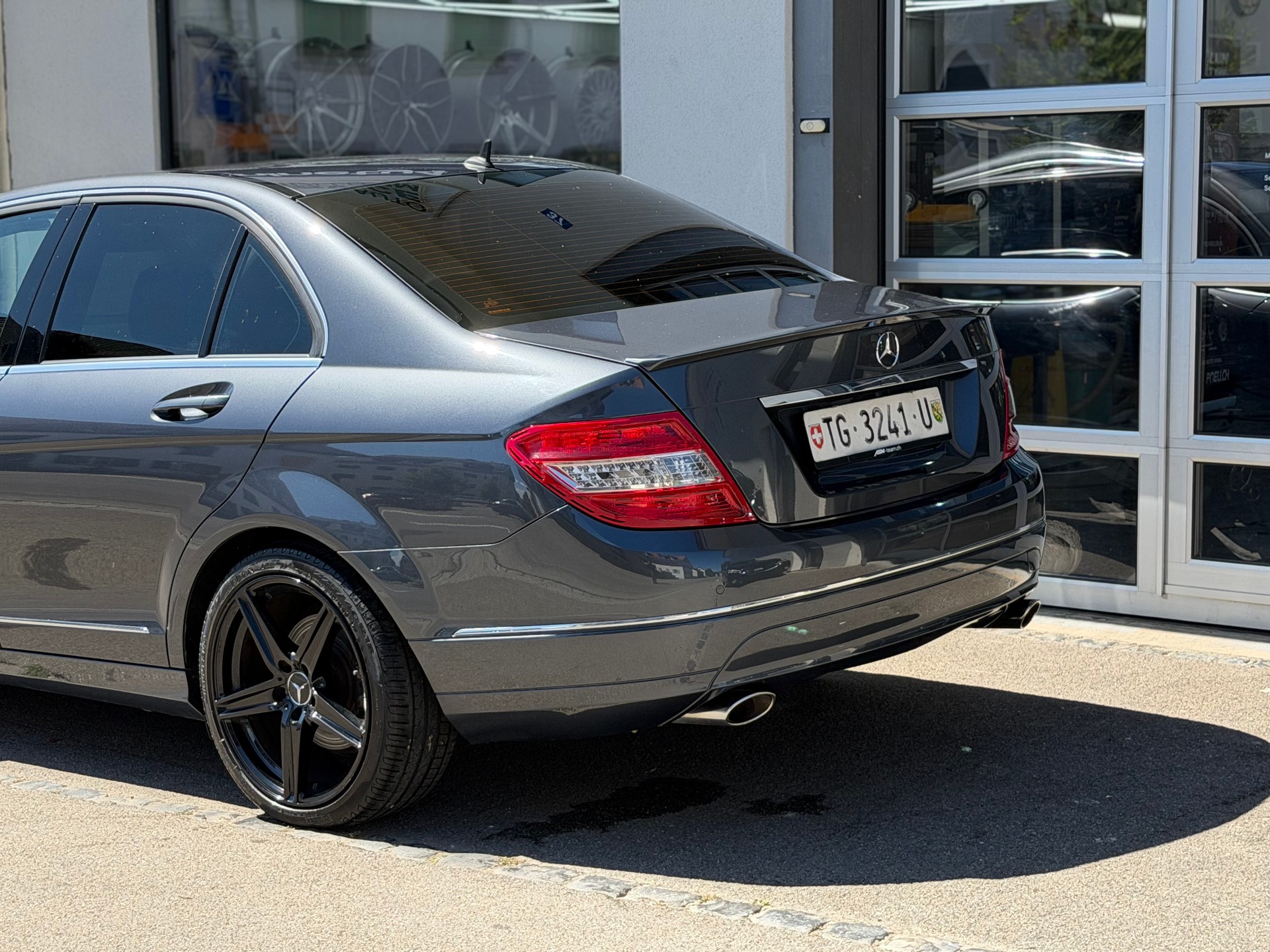 MERCEDES-BENZ C 350 CGI Automat Avantgarde BlueEfficience 7G-Tronic-image-6