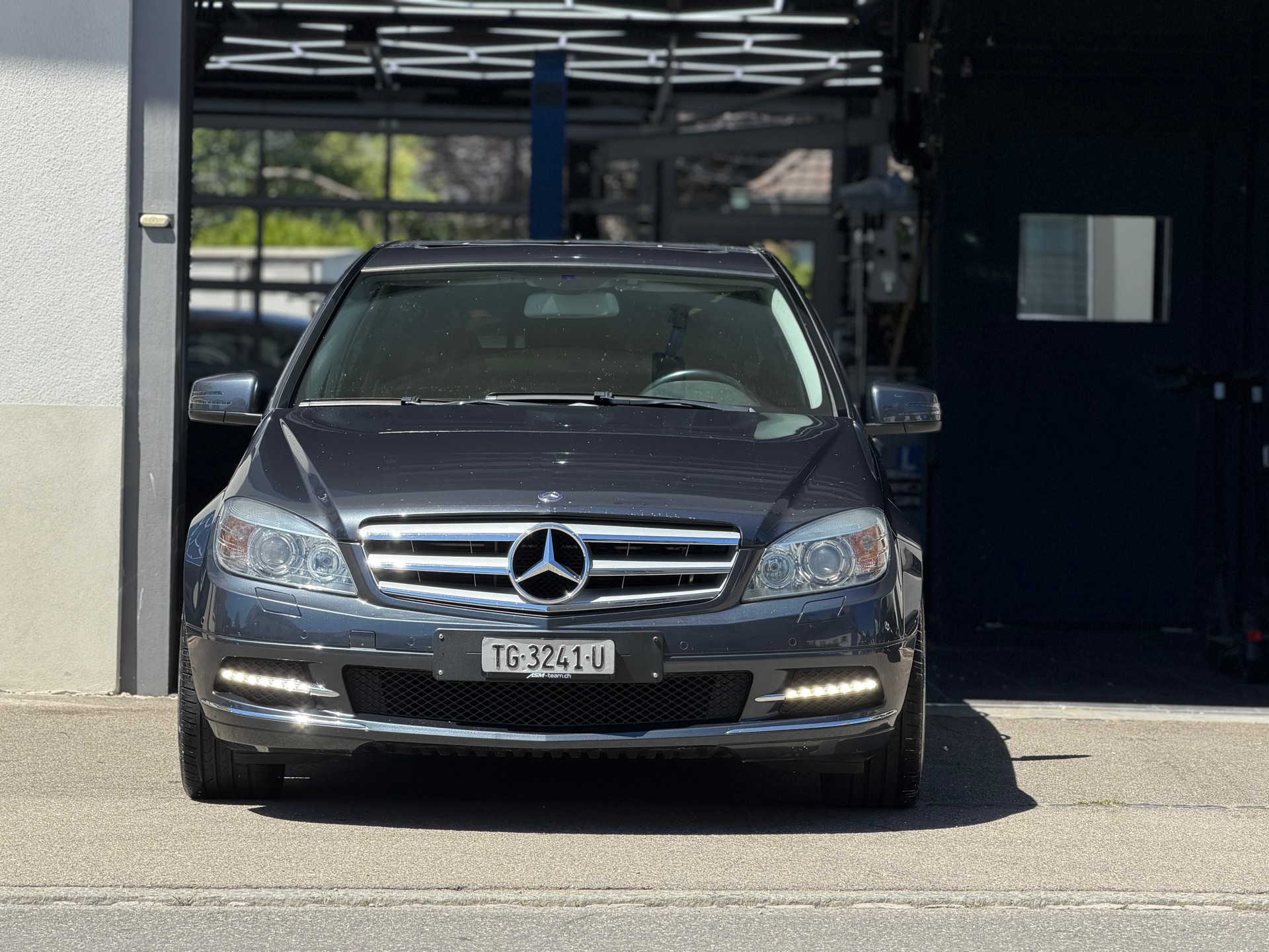 MERCEDES-BENZ C 350 CGI Automat Avantgarde BlueEfficience 7G-Tronic-image-4