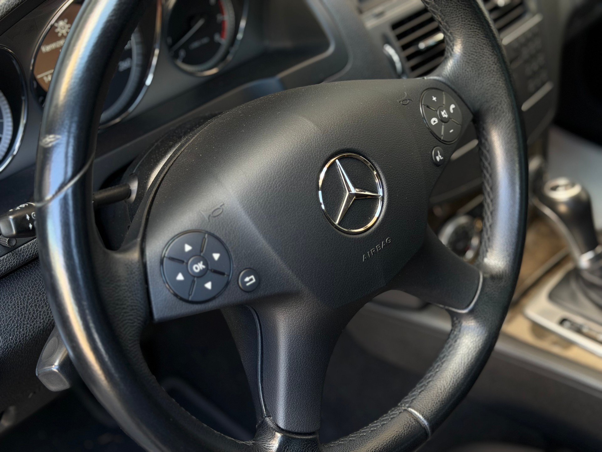 MERCEDES-BENZ C 350 CGI Automat Avantgarde BlueEfficience 7G-Tronic-image-13